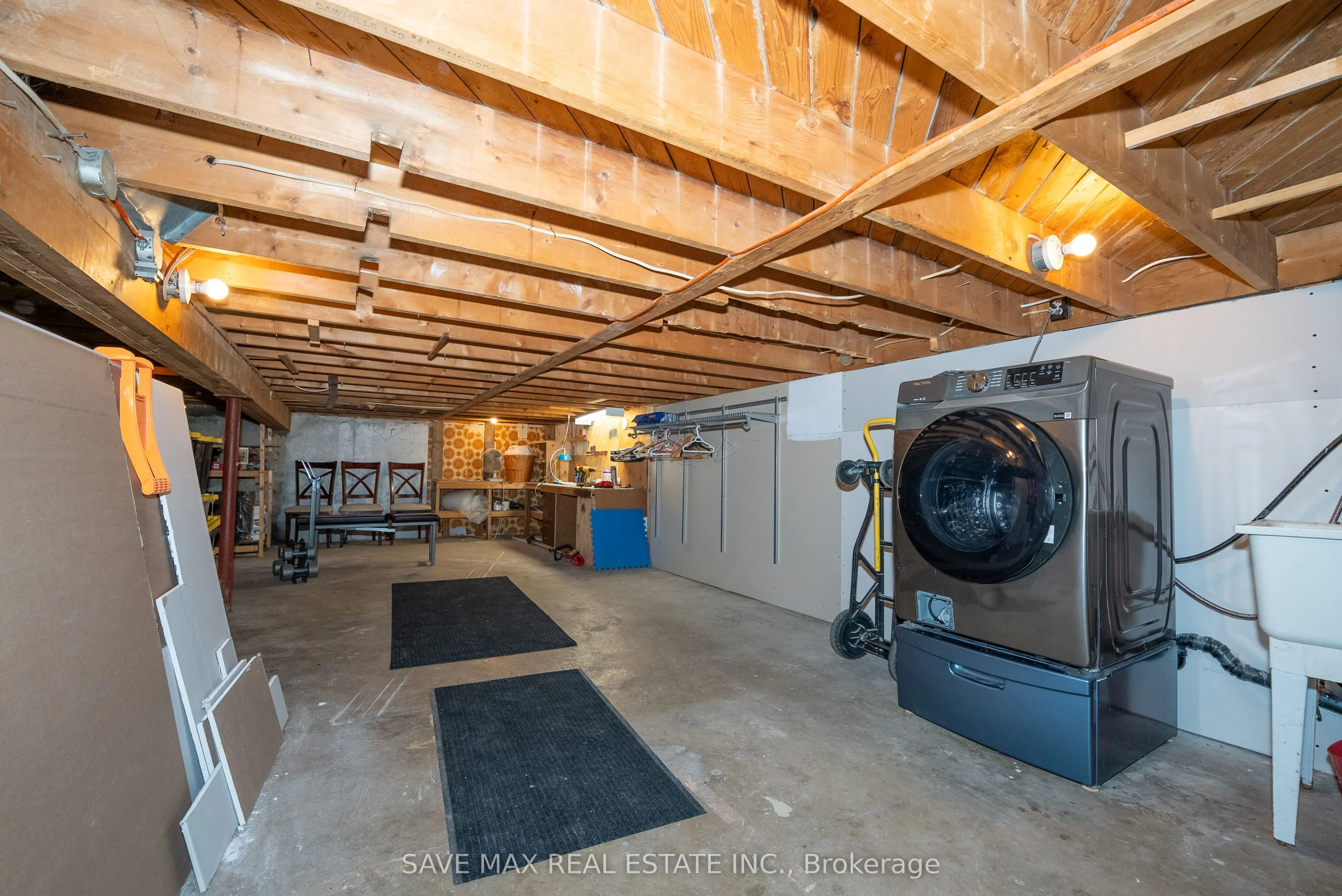 93 Archdekin Drive