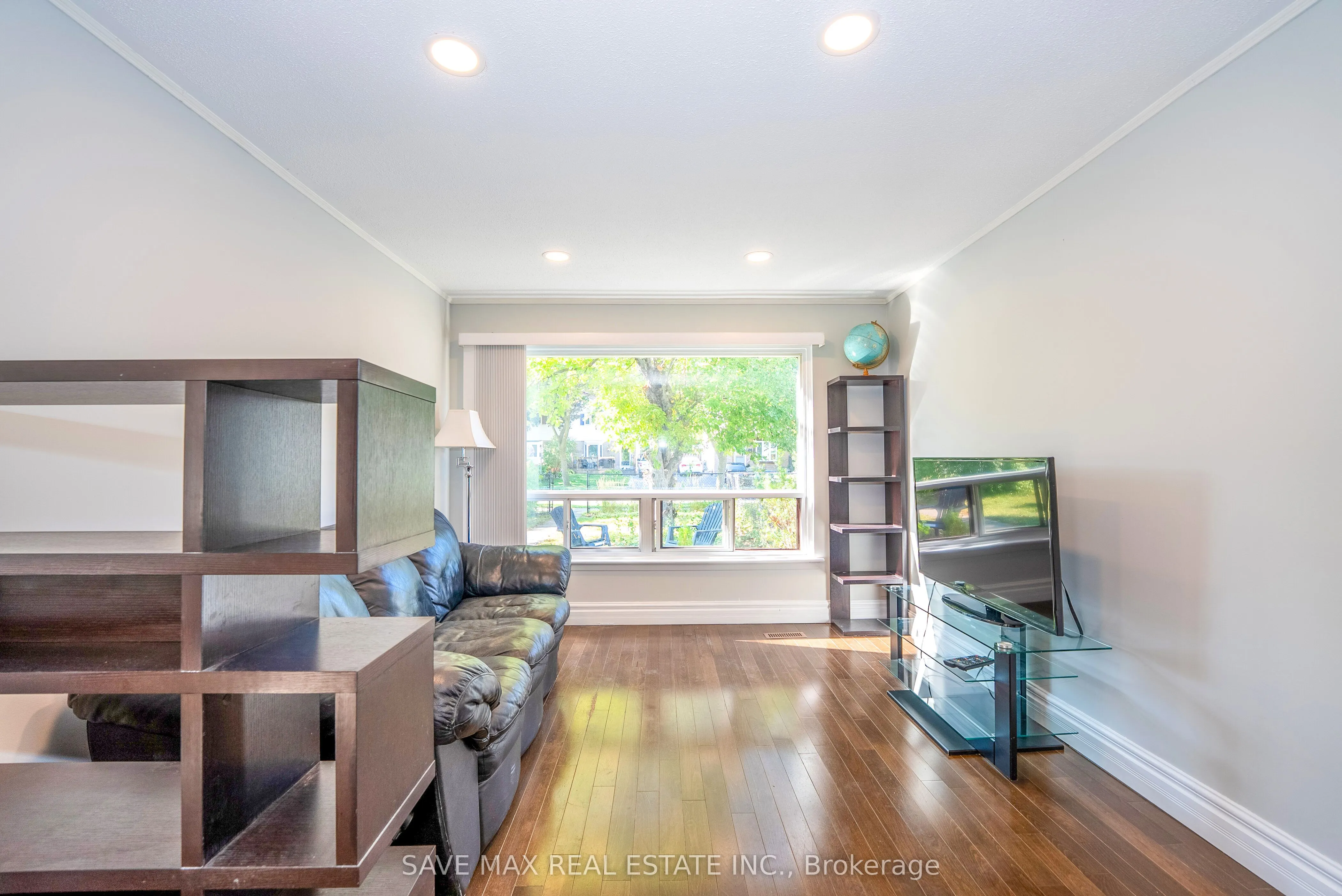 93 Archdekin Drive