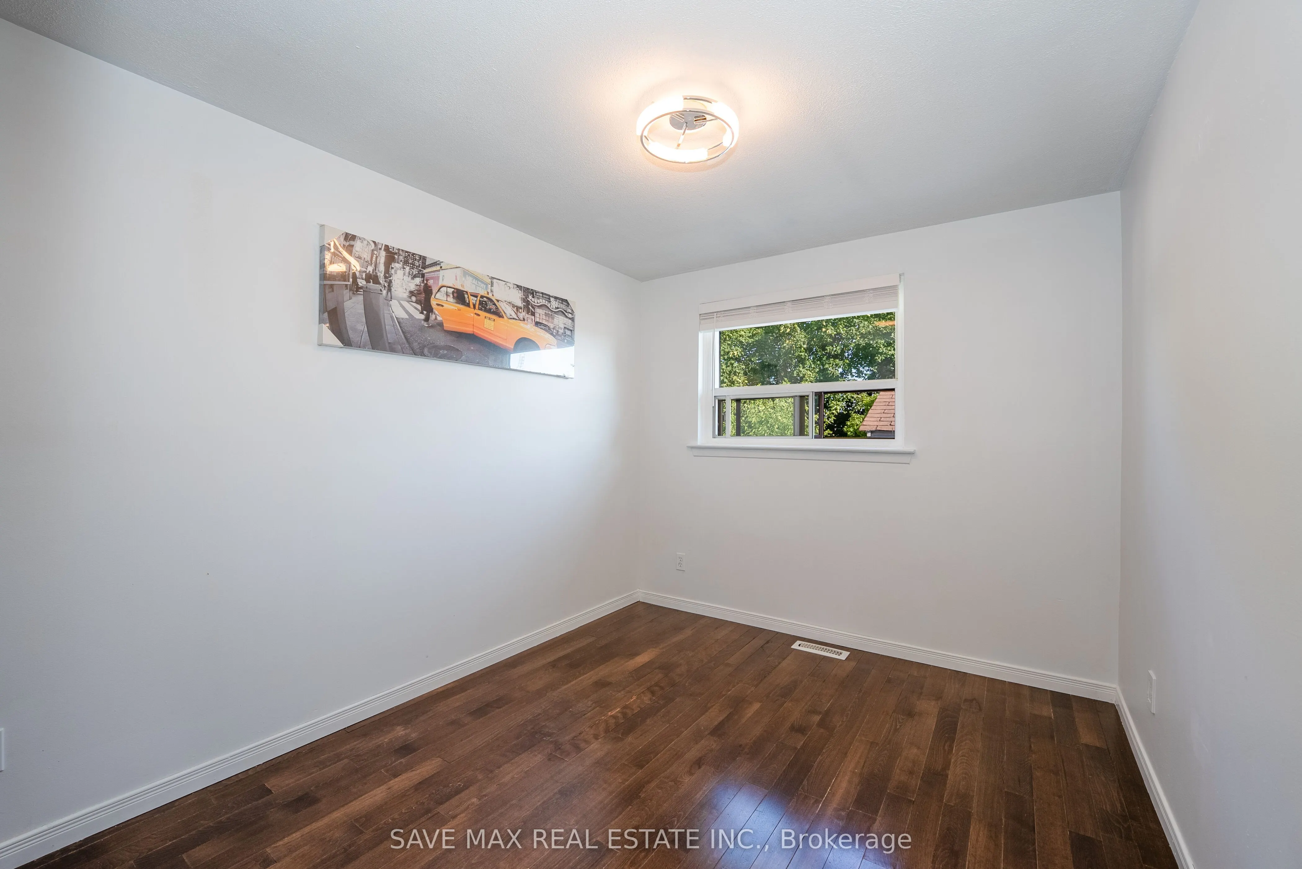 93 Archdekin Drive