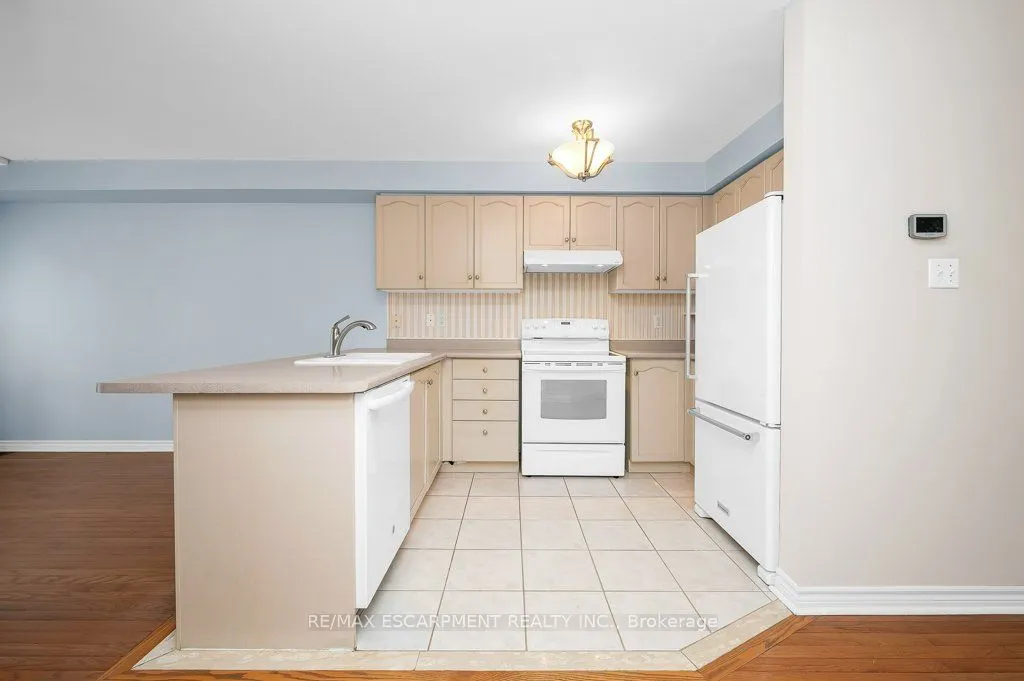 43 Dominion Gardens Drive