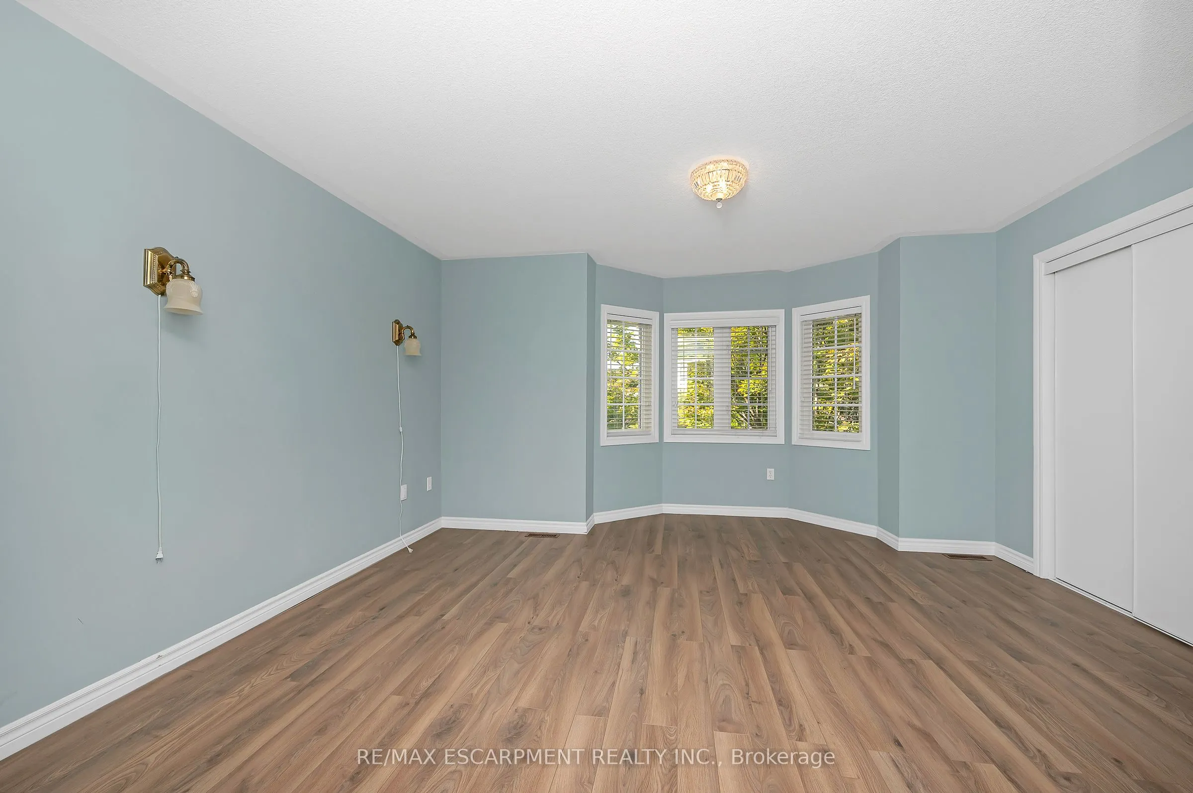43 Dominion Gardens Drive