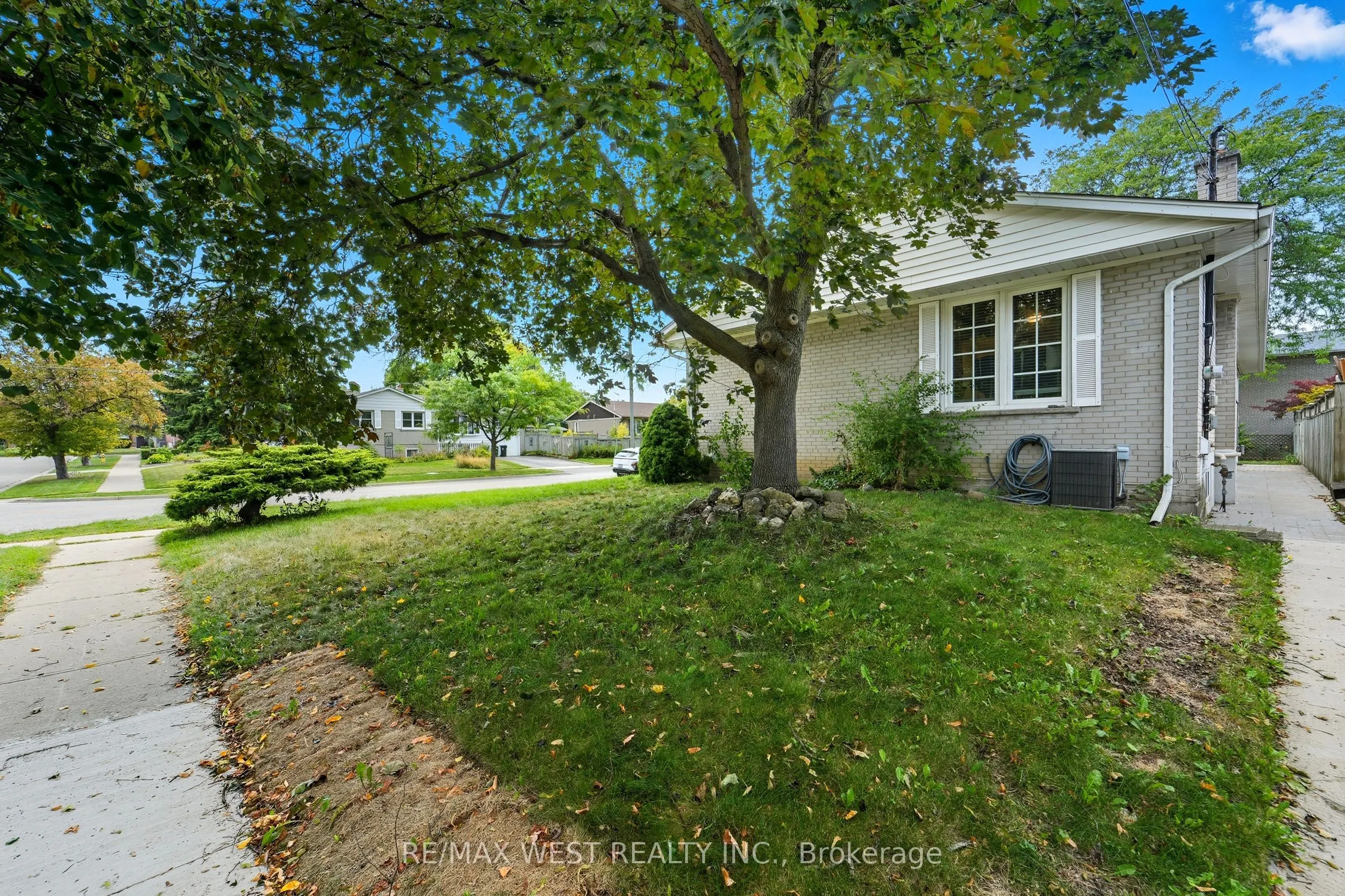 204 Jeffcoat Drive