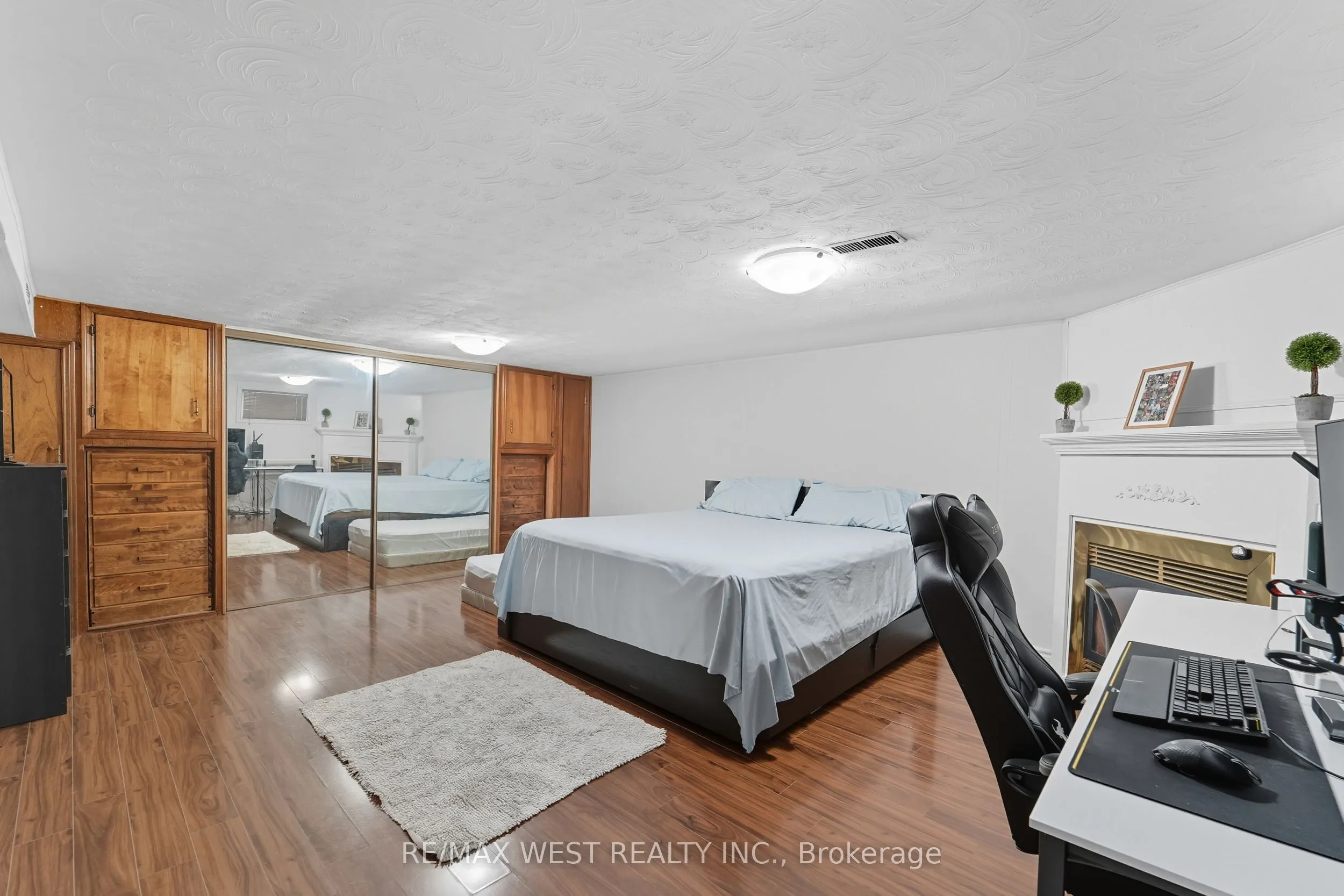 204 Jeffcoat Drive