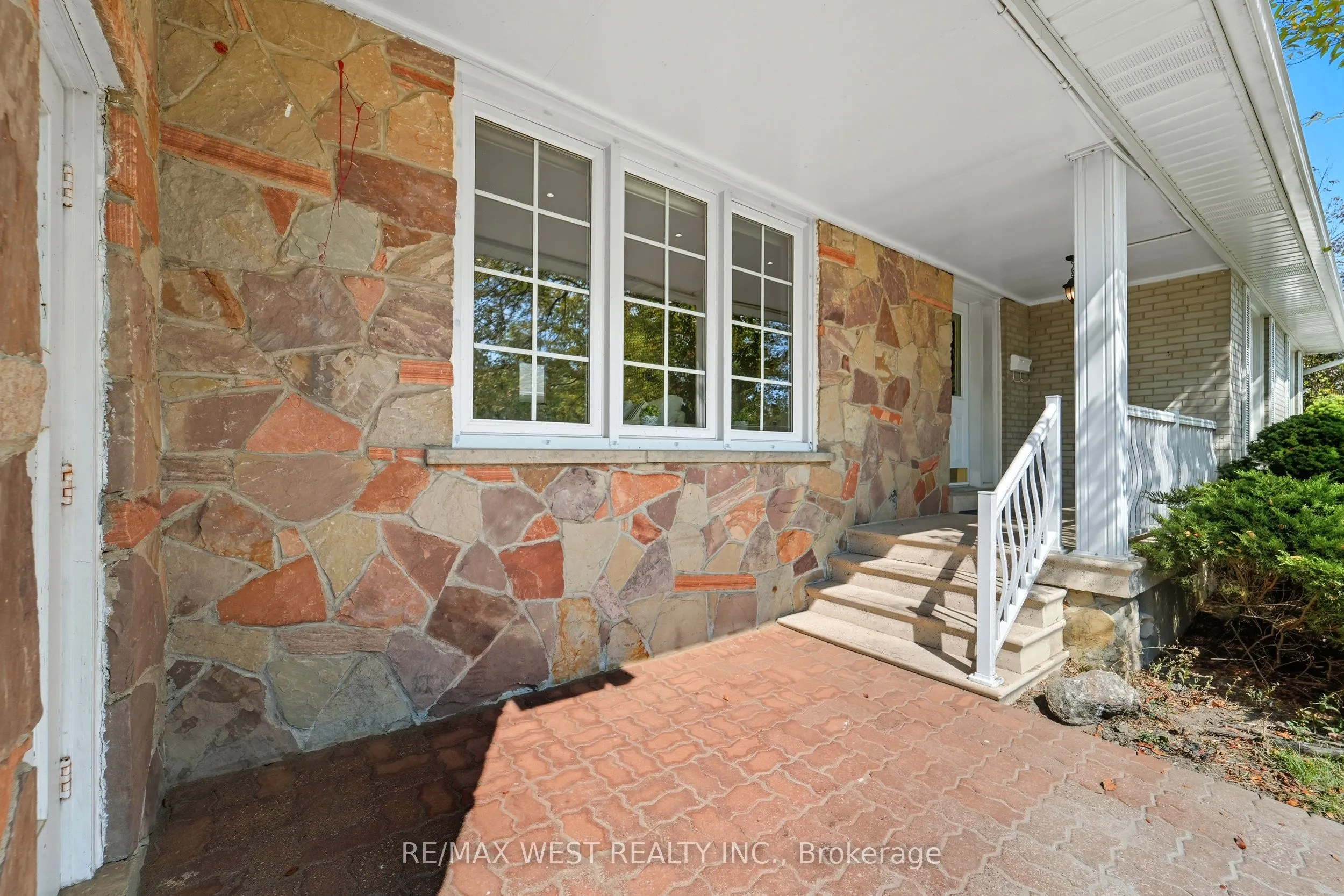 204 Jeffcoat Drive