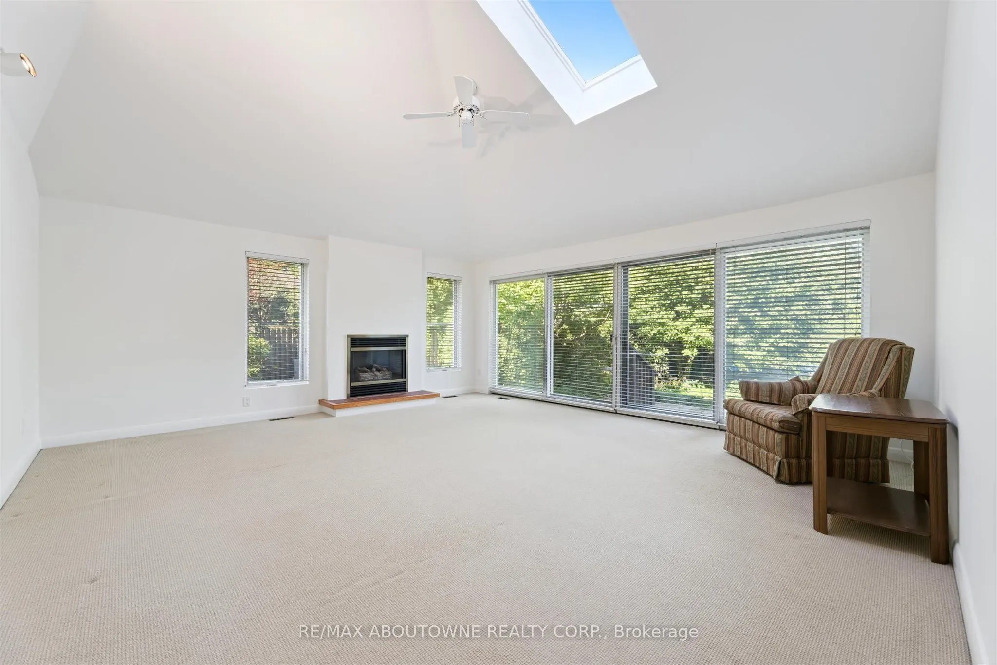 1095 Linbrook Road