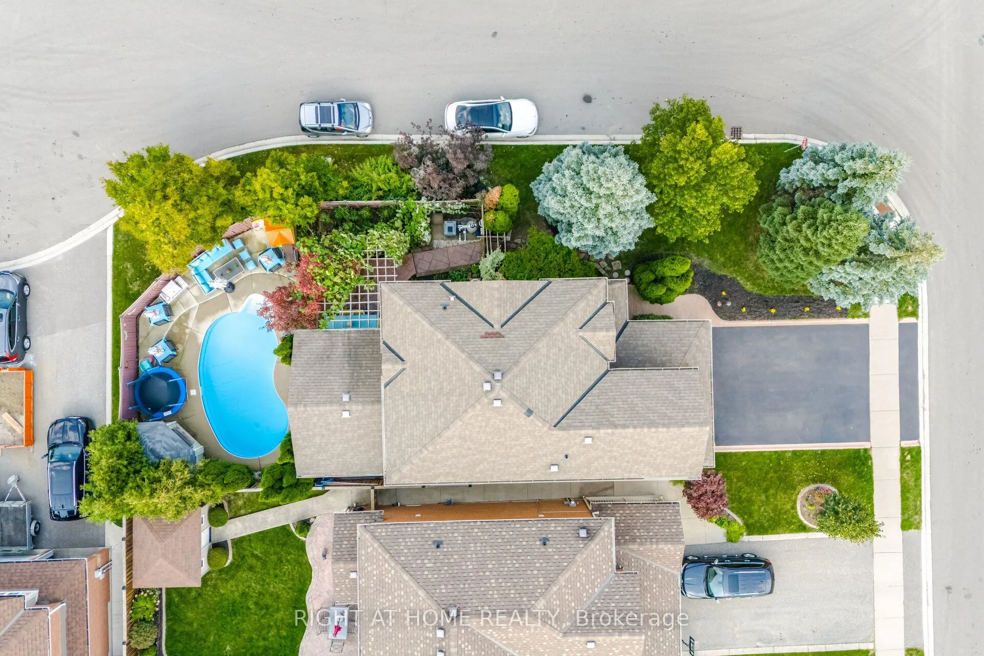 2 Melrose Gardens