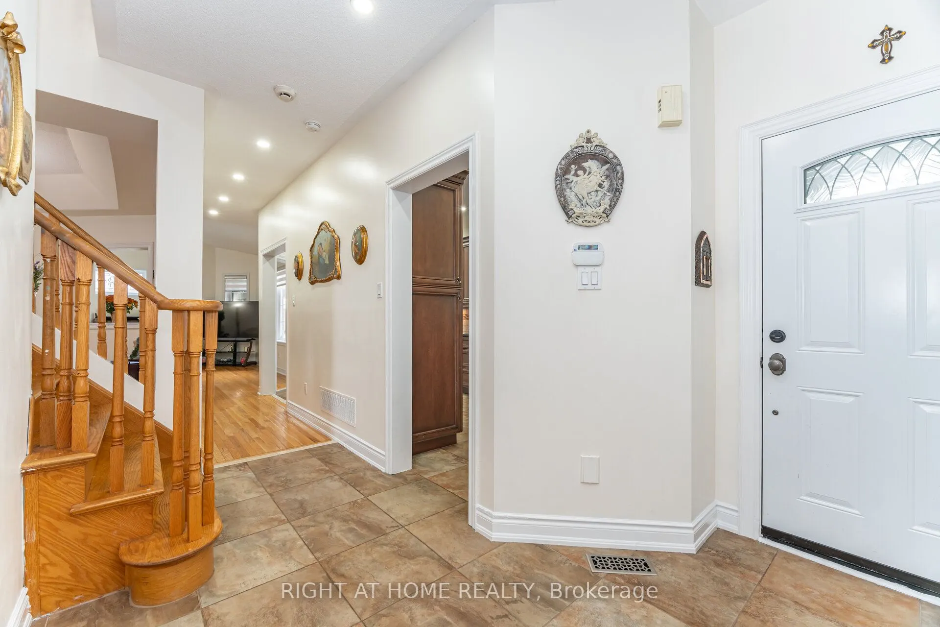 2 Melrose Gardens