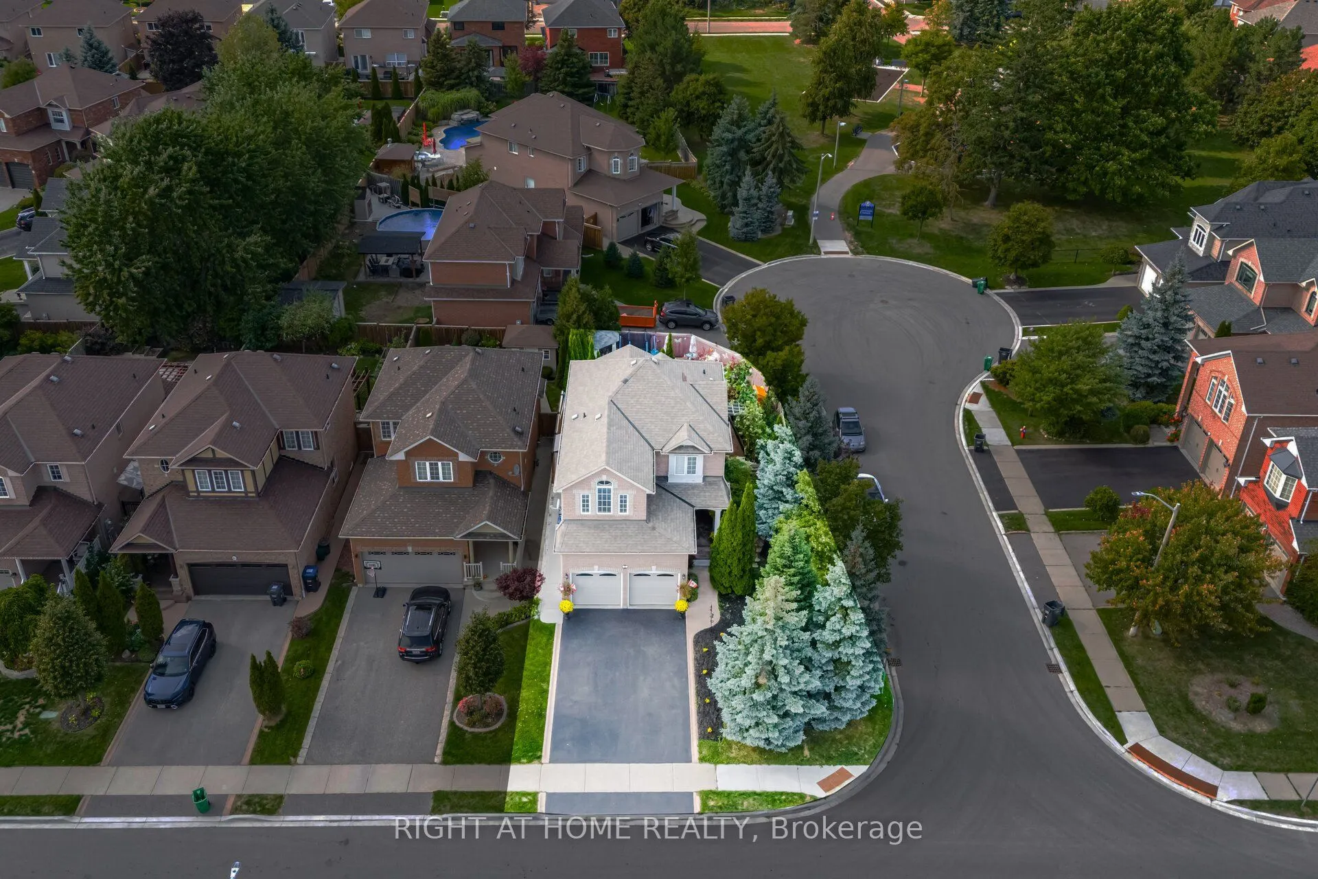 2 Melrose Gardens