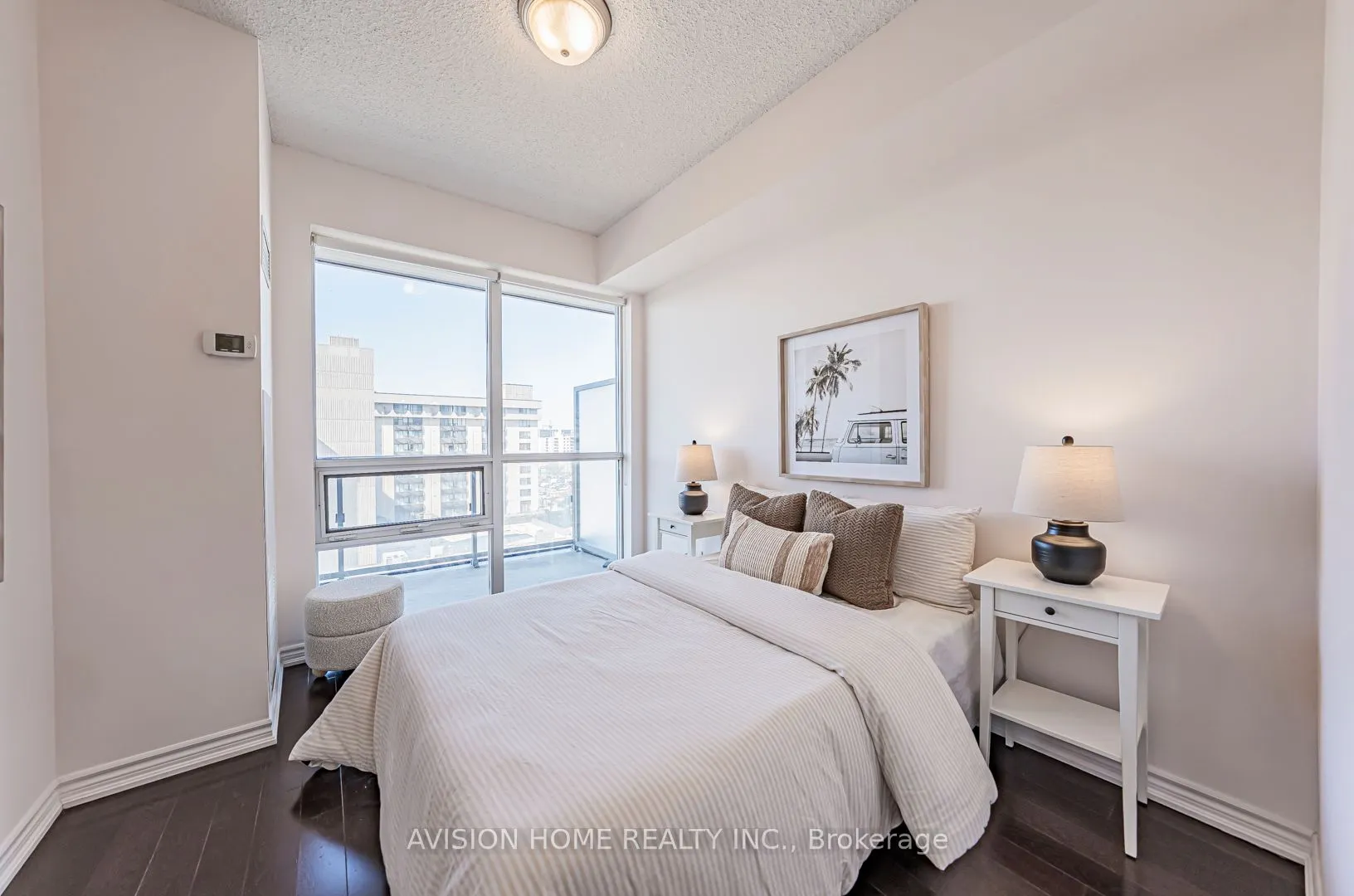 15 James Finlay Way, #834