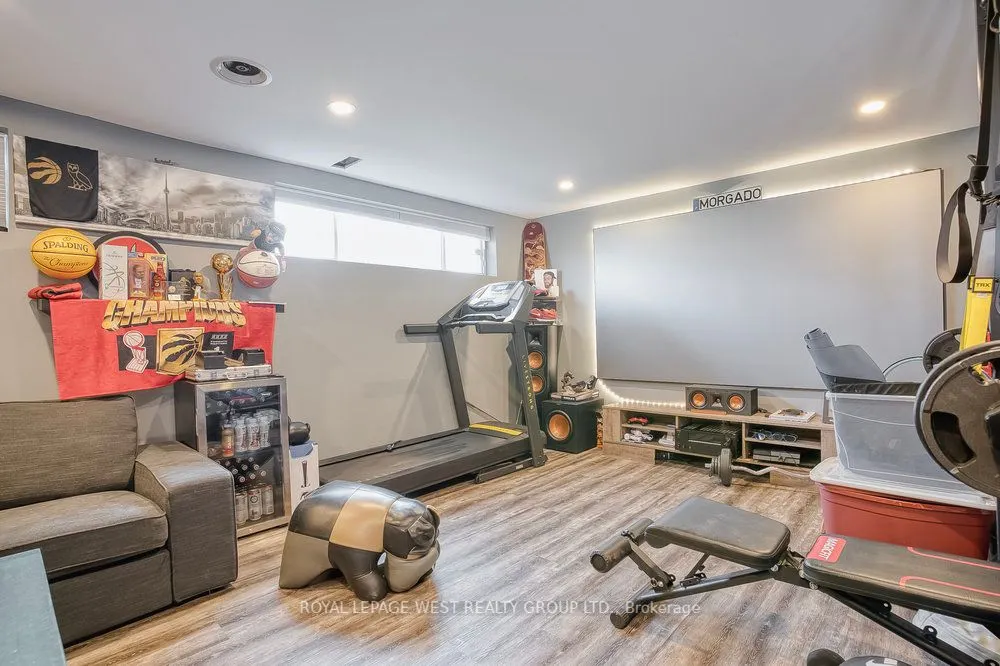 12 Leavenworth Crescent