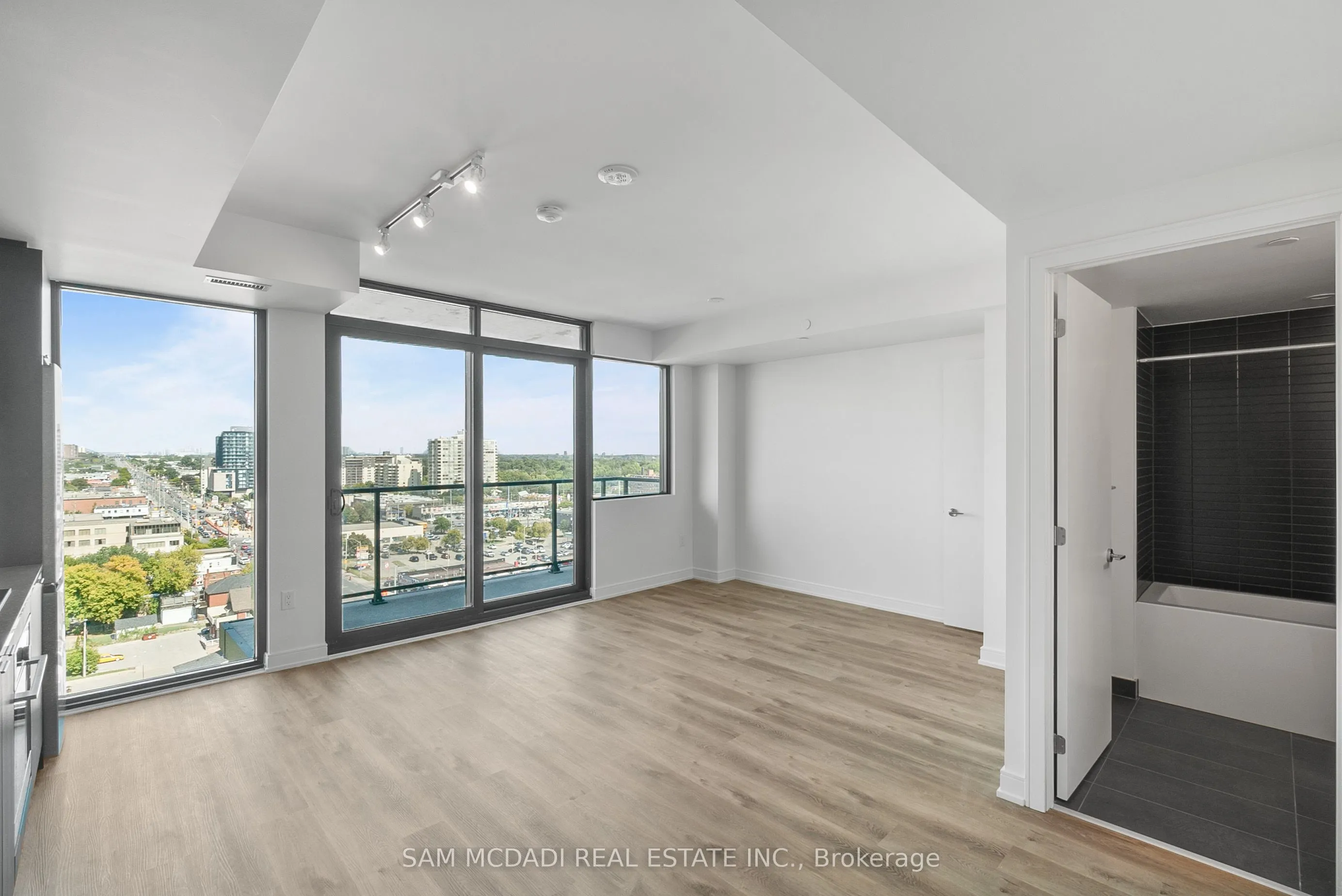 3009 NOVAR Road, #1103
