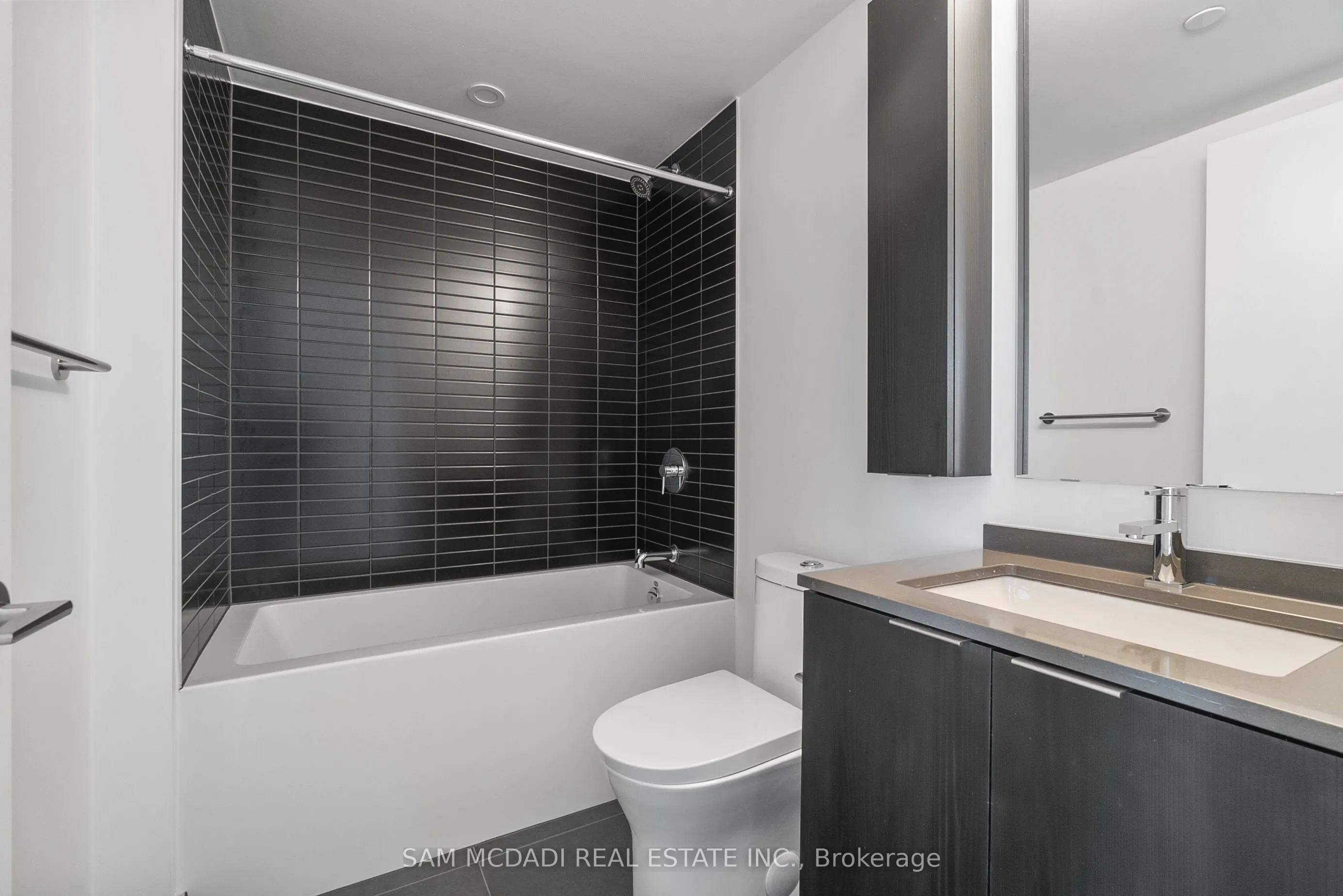 3009 NOVAR Road, #1103
