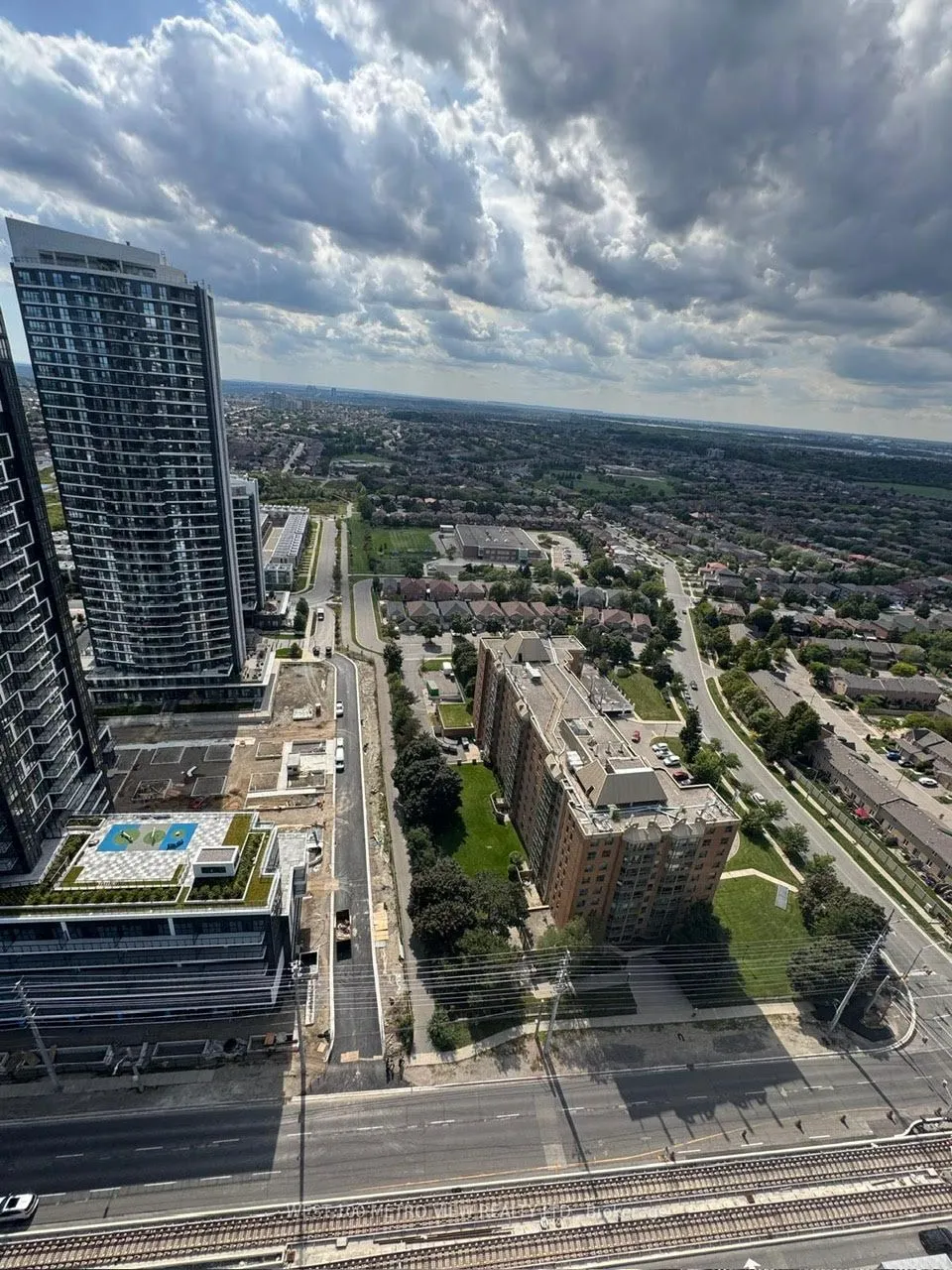 5105 Hurontario Street, #2906