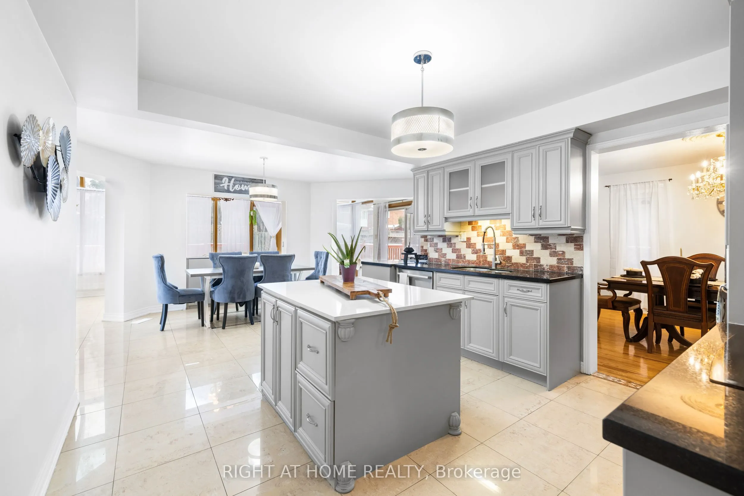 4469 Idlewilde Crescent