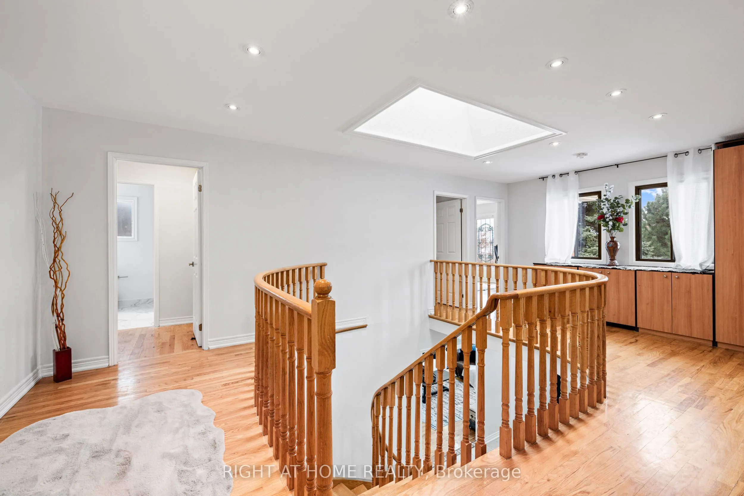 4469 Idlewilde Crescent