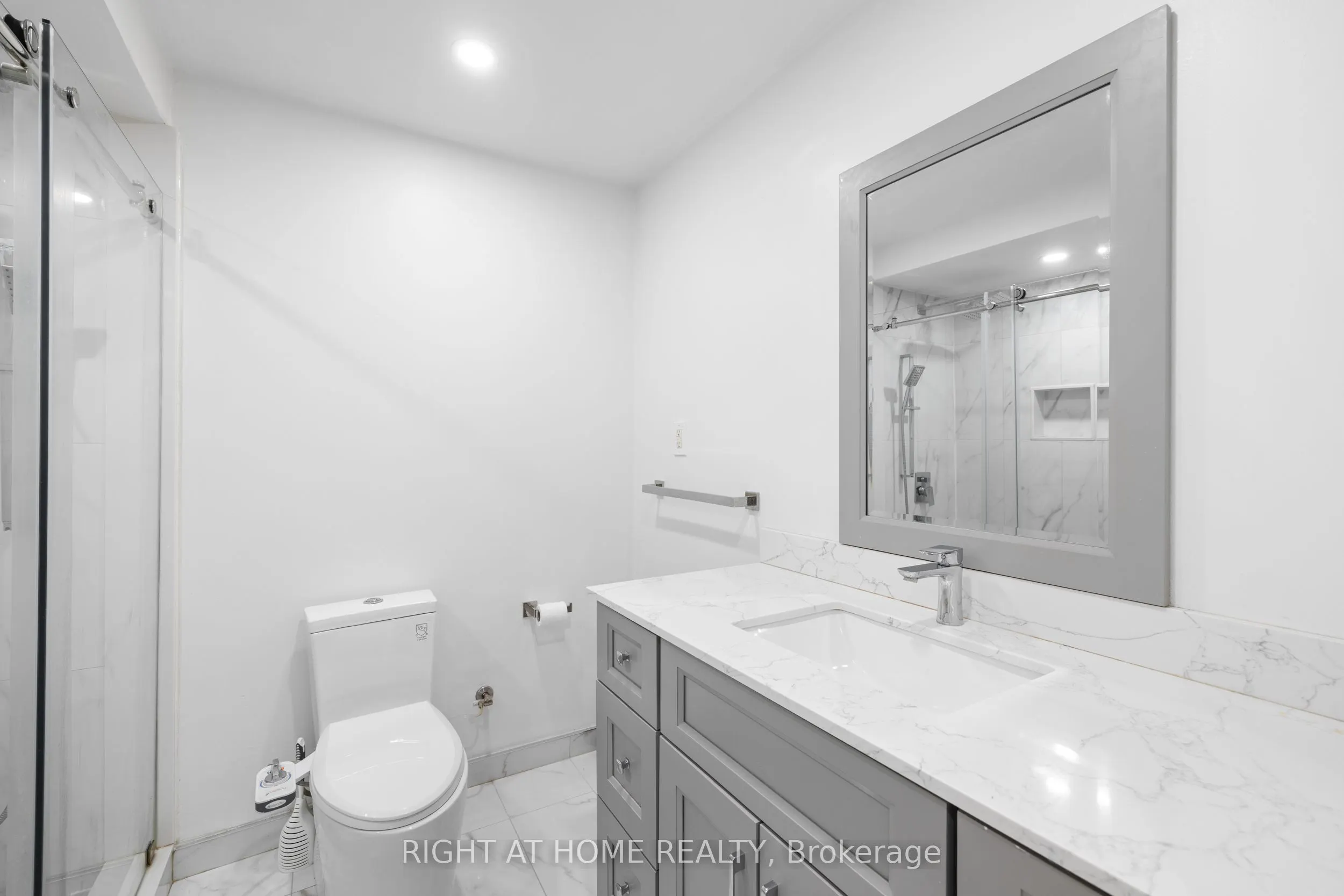4469 Idlewilde Crescent