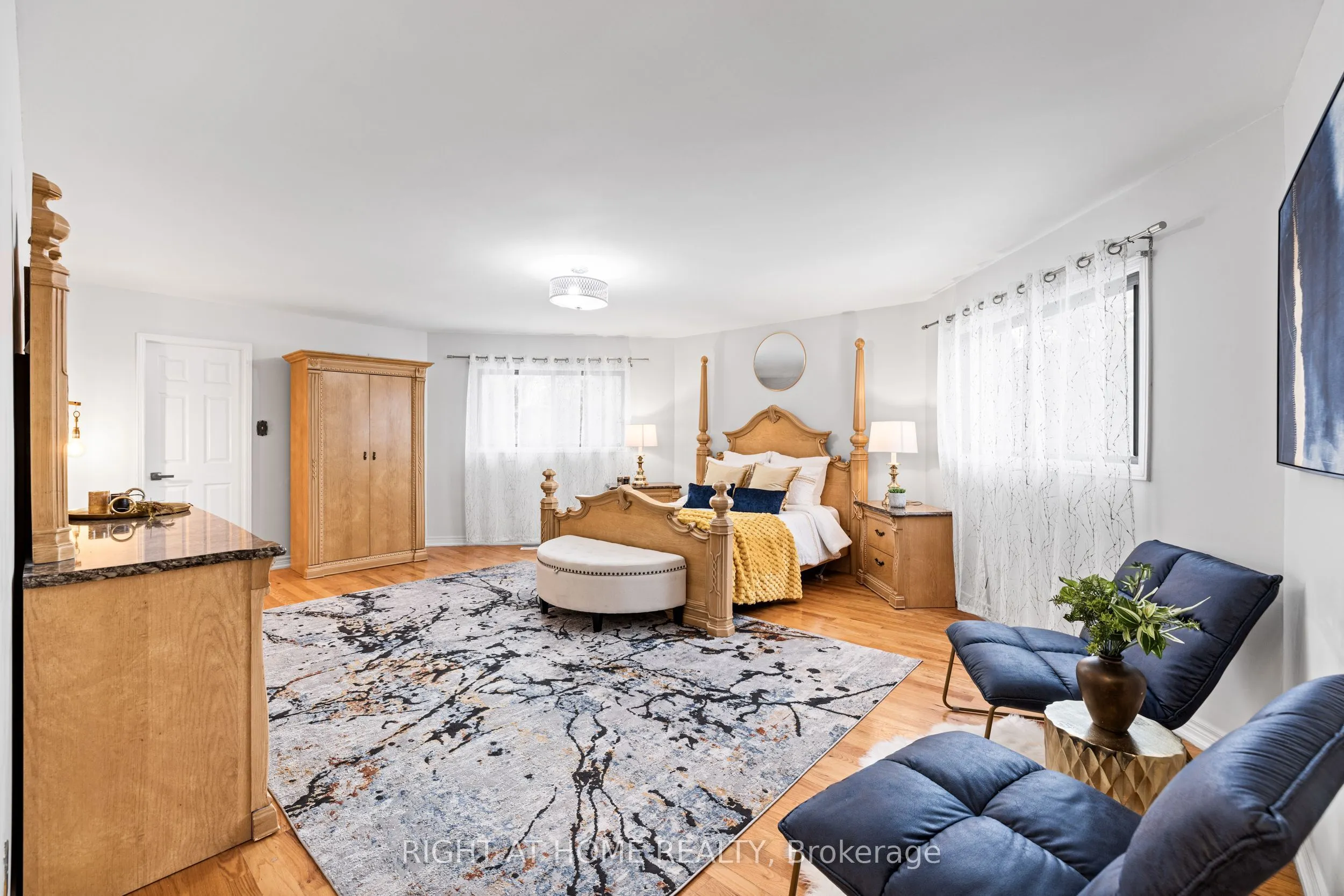 4469 Idlewilde Crescent