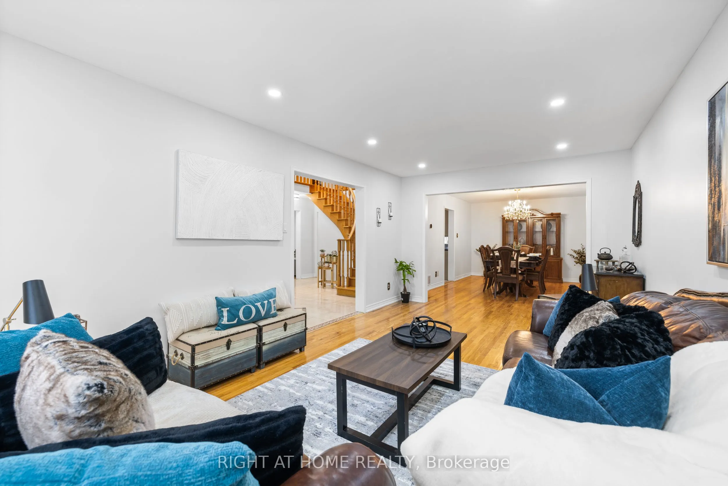 4469 Idlewilde Crescent