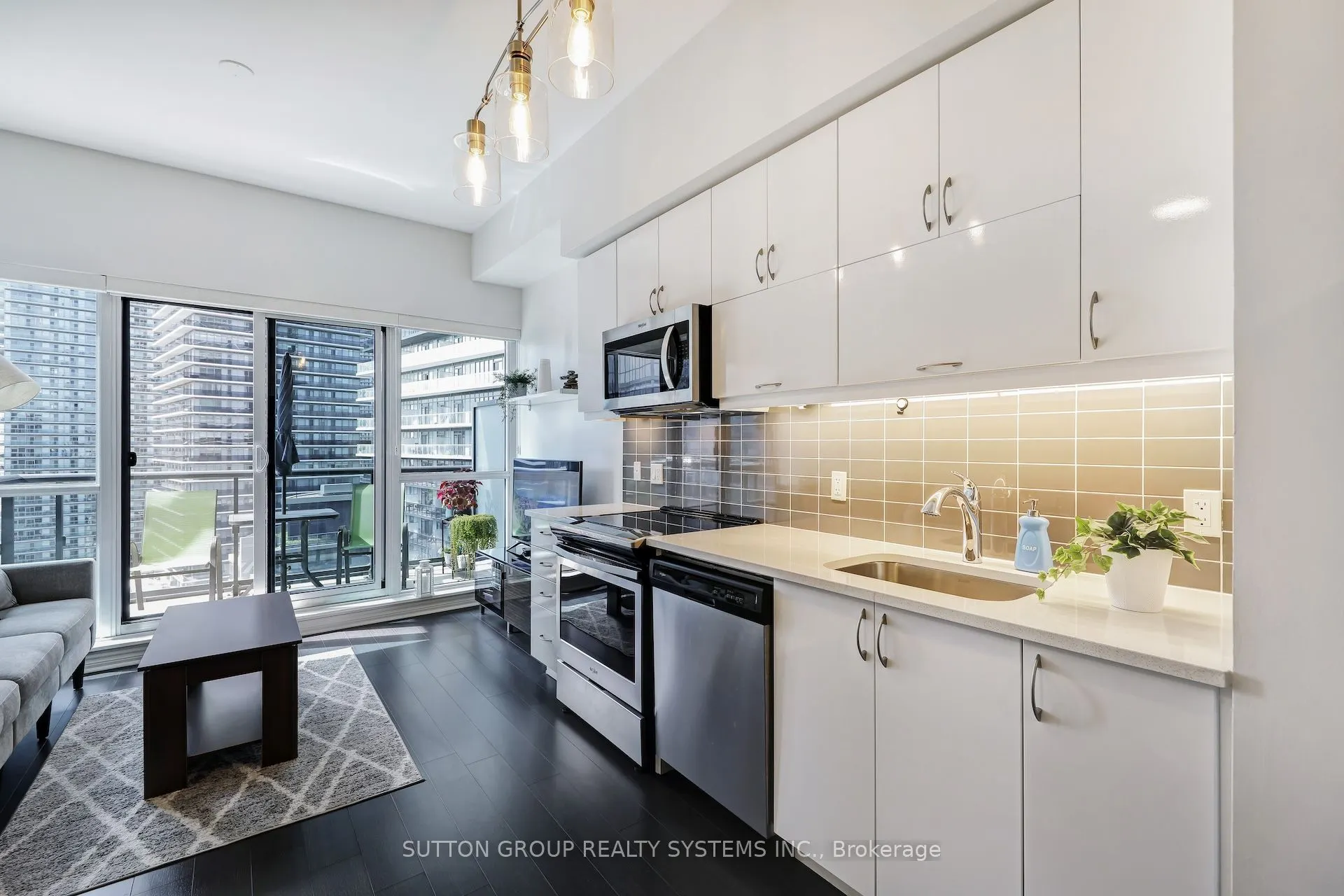 39 Annie Craig Drive, #1604