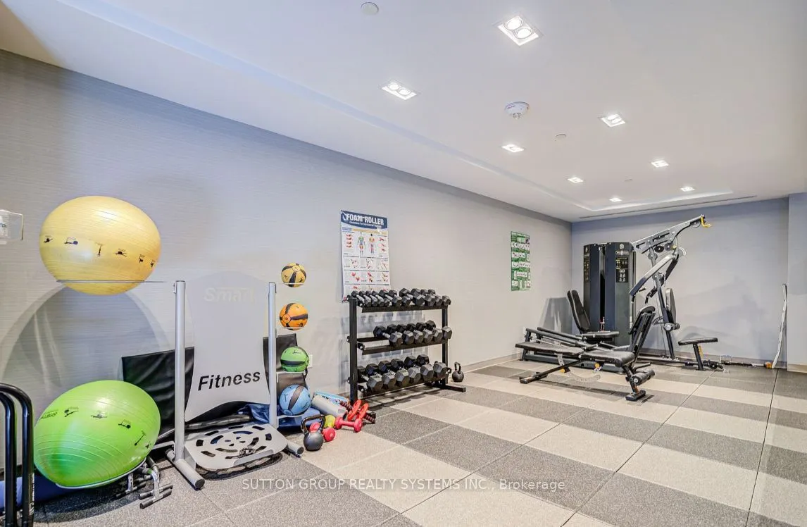 39 Annie Craig Drive, #1604
