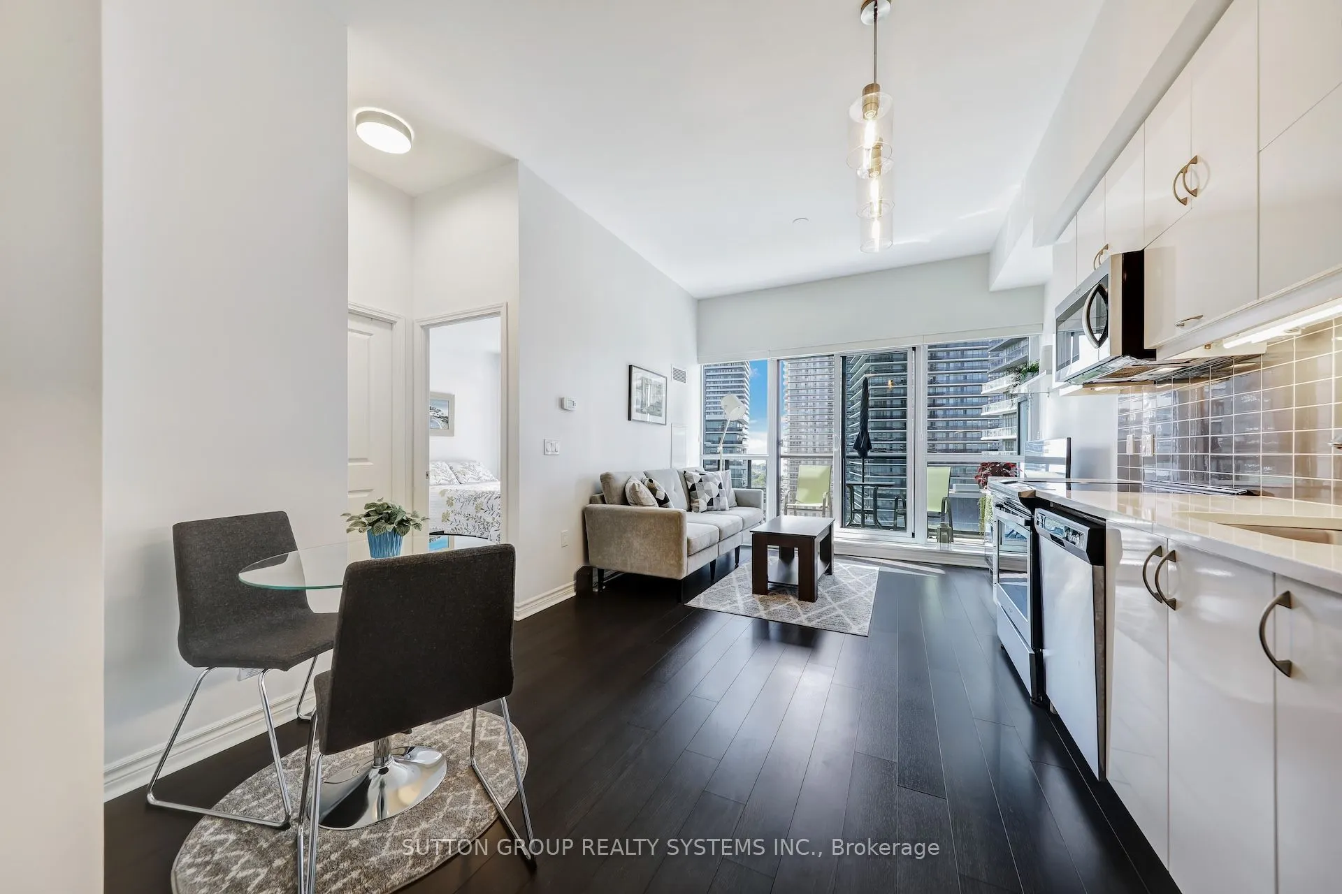 39 Annie Craig Drive, #1604