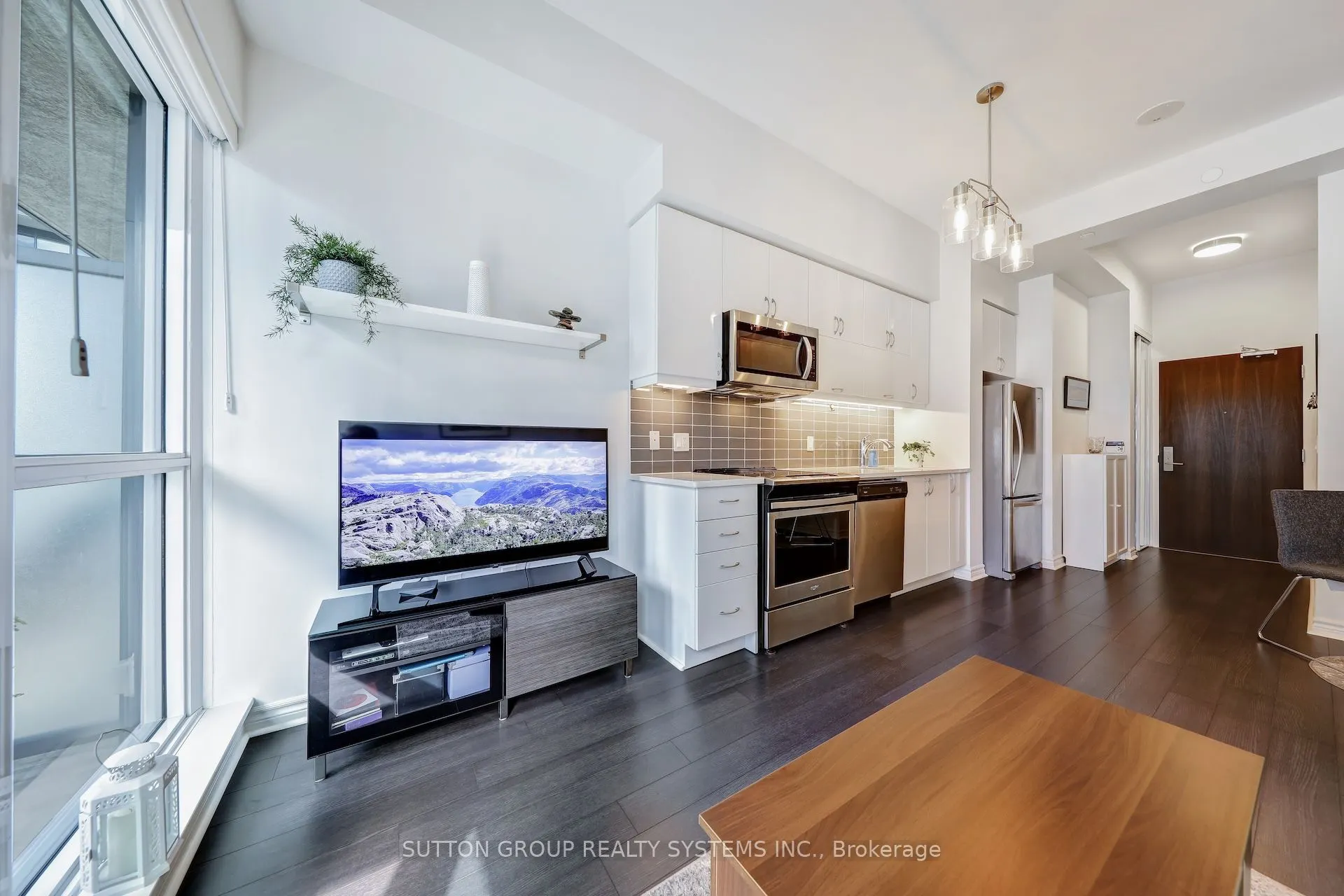 39 Annie Craig Drive, #1604