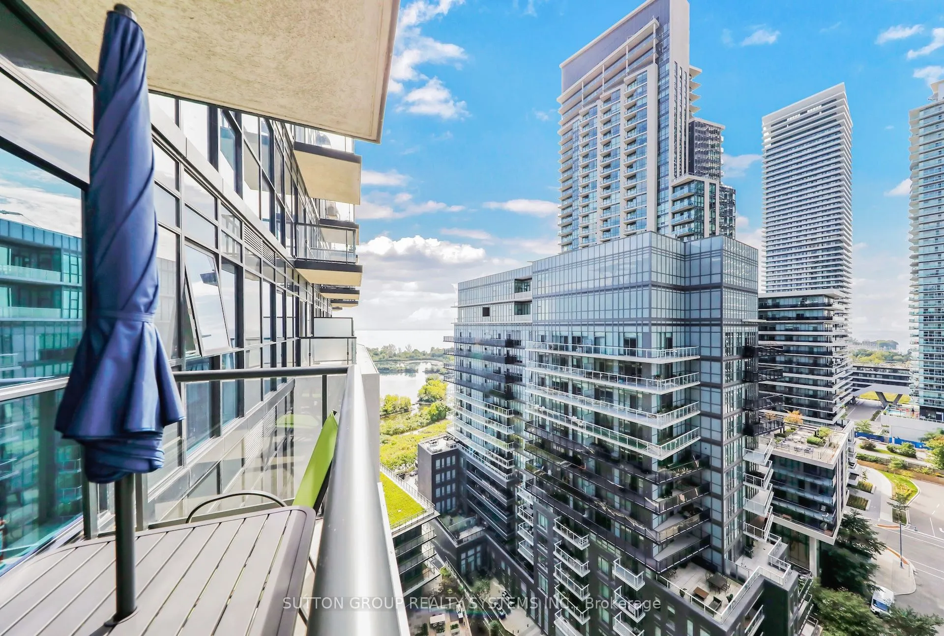 39 Annie Craig Drive, #1604