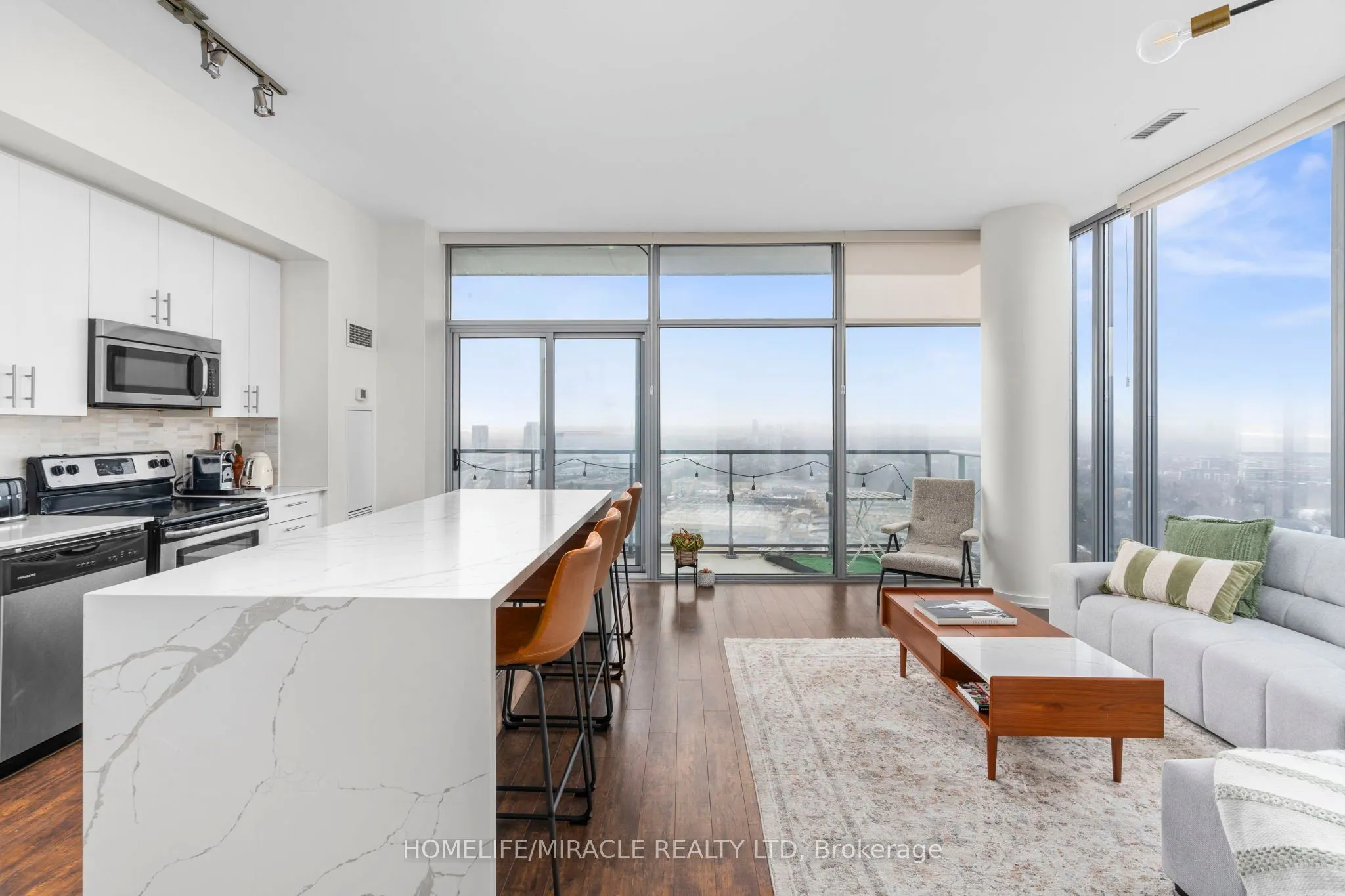 105 The Queensway Avenue, #3410