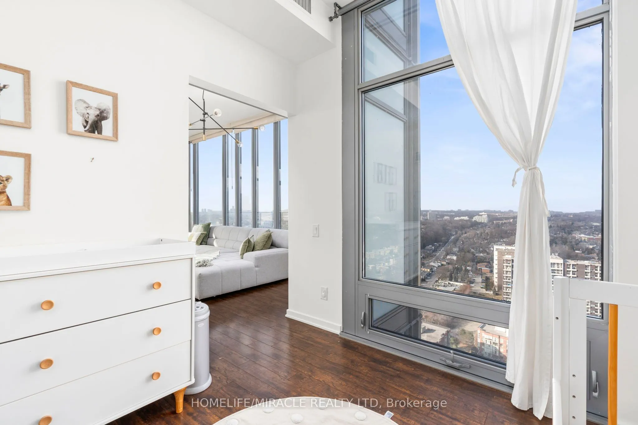 105 The Queensway Avenue, #3410
