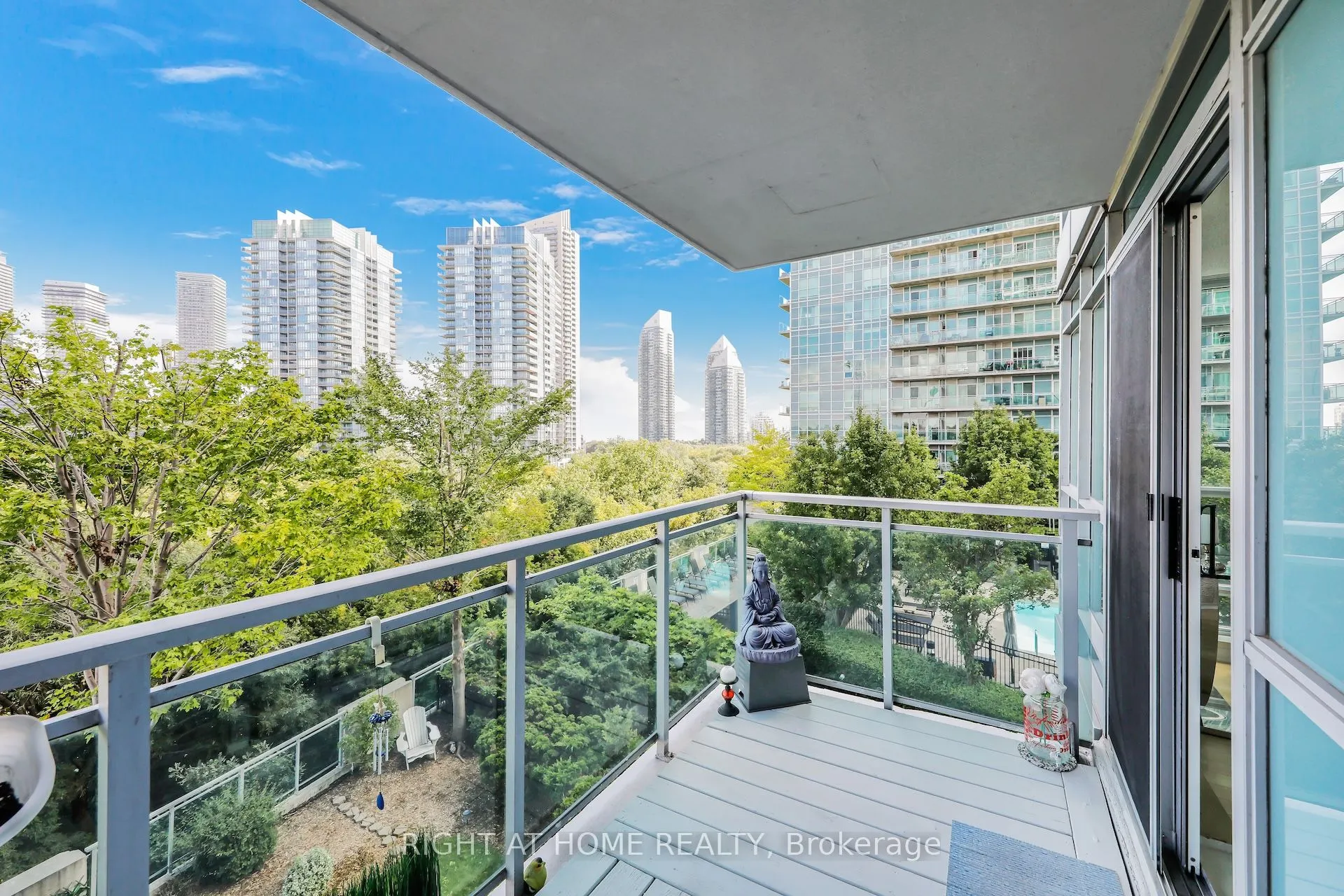 185 Legion Road N, #607