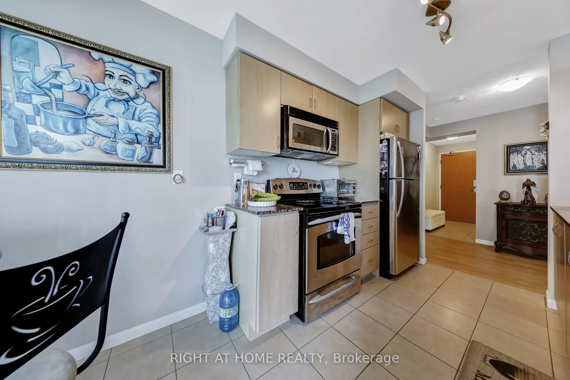 185 Legion Road N, #607