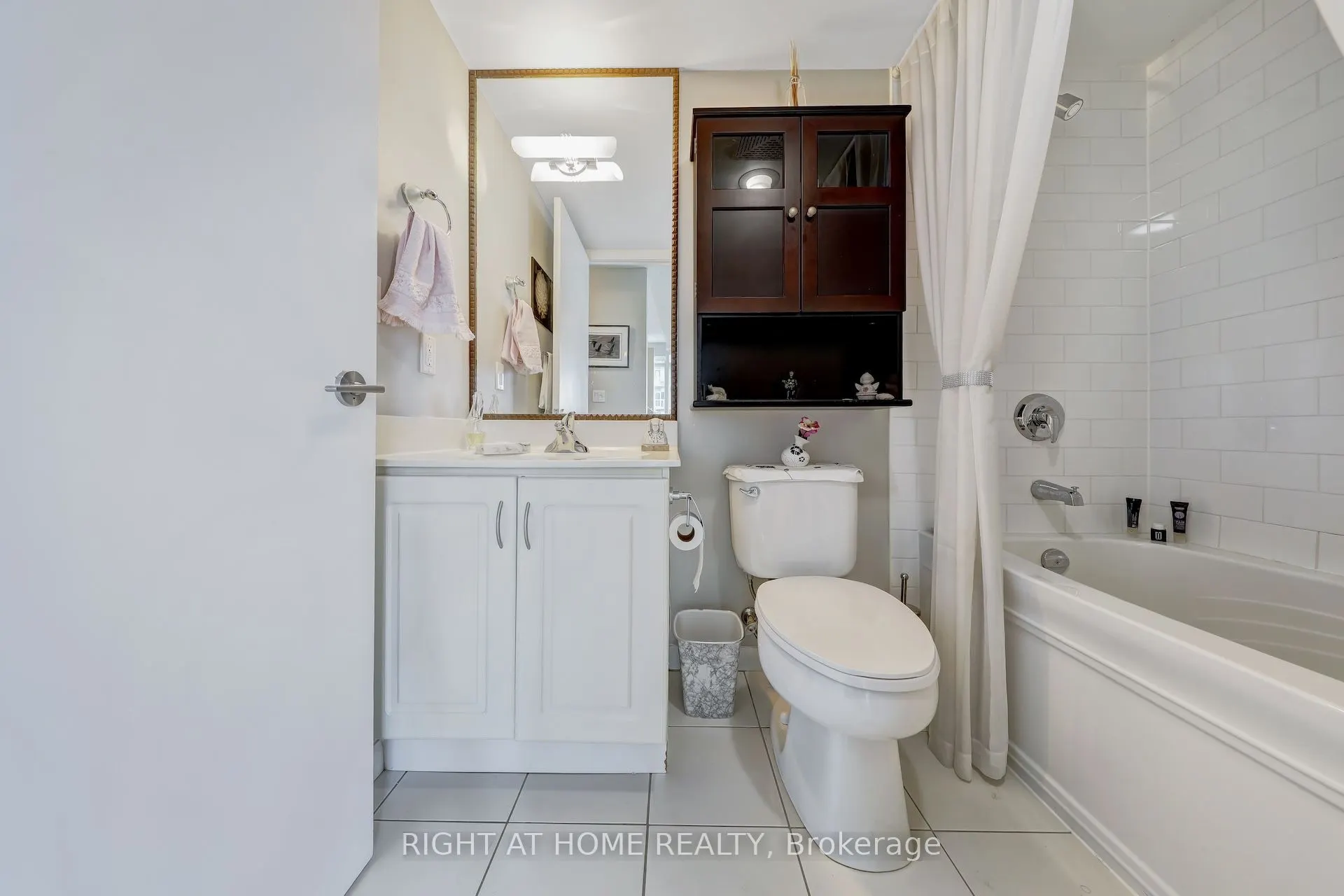 185 Legion Road N, #607