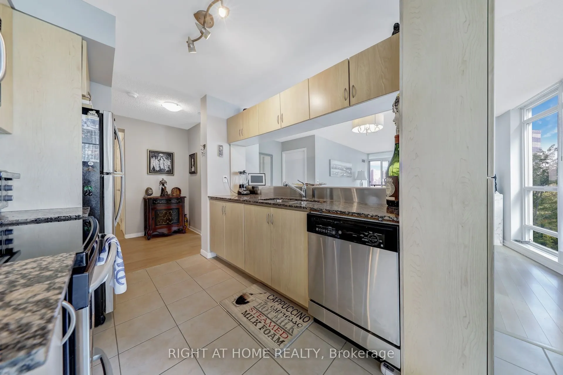 185 Legion Road N, #607