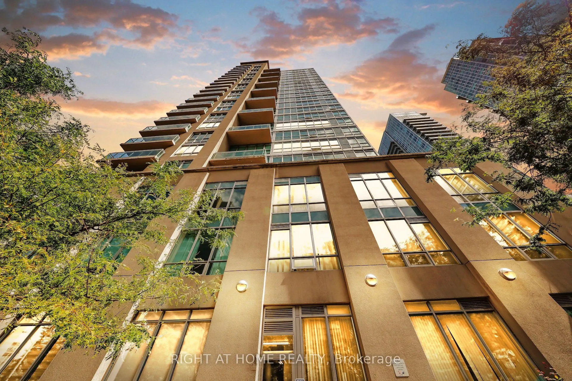 185 Legion Road N, #607