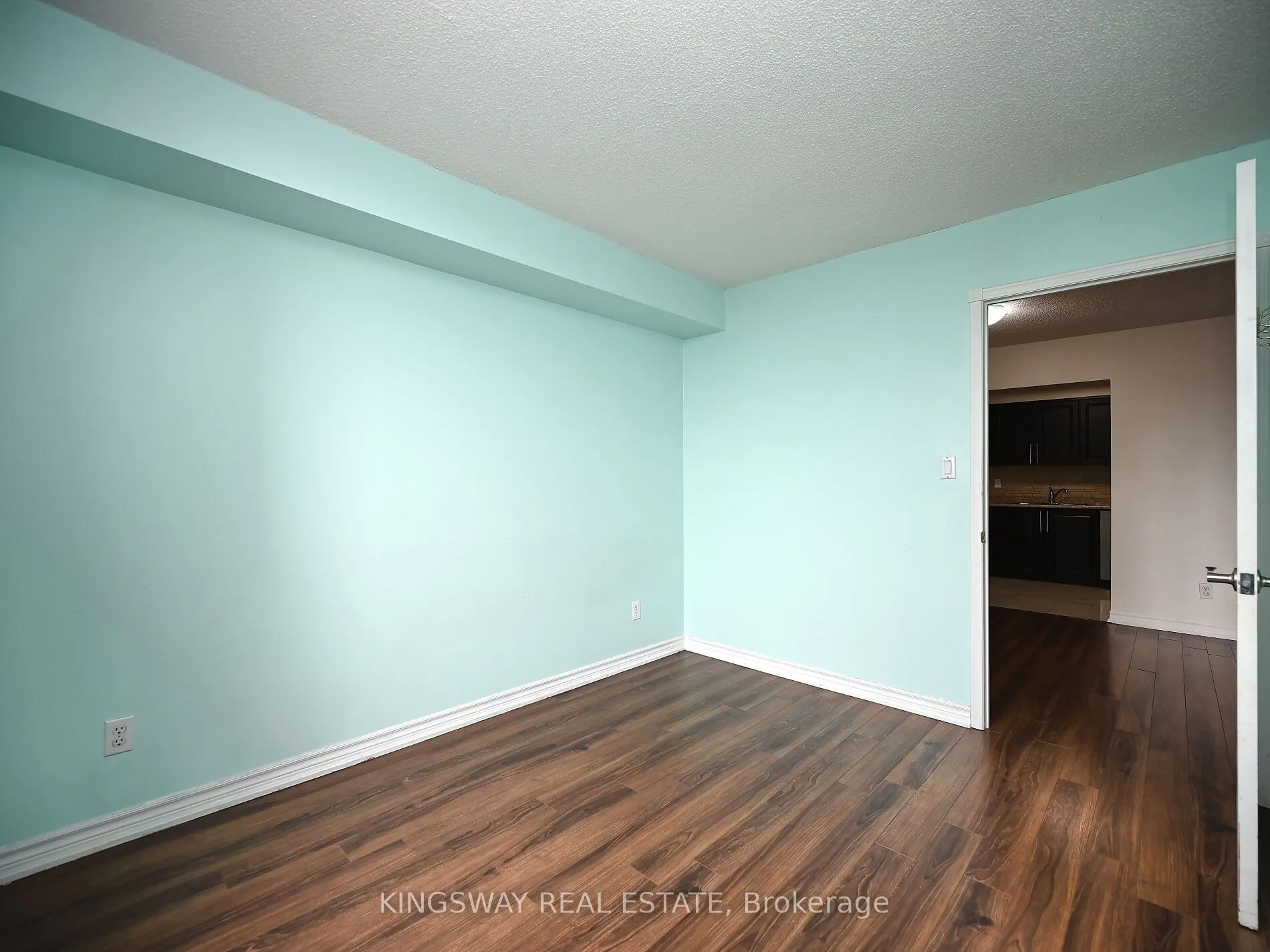 135 Hillcrest Avenue, #709