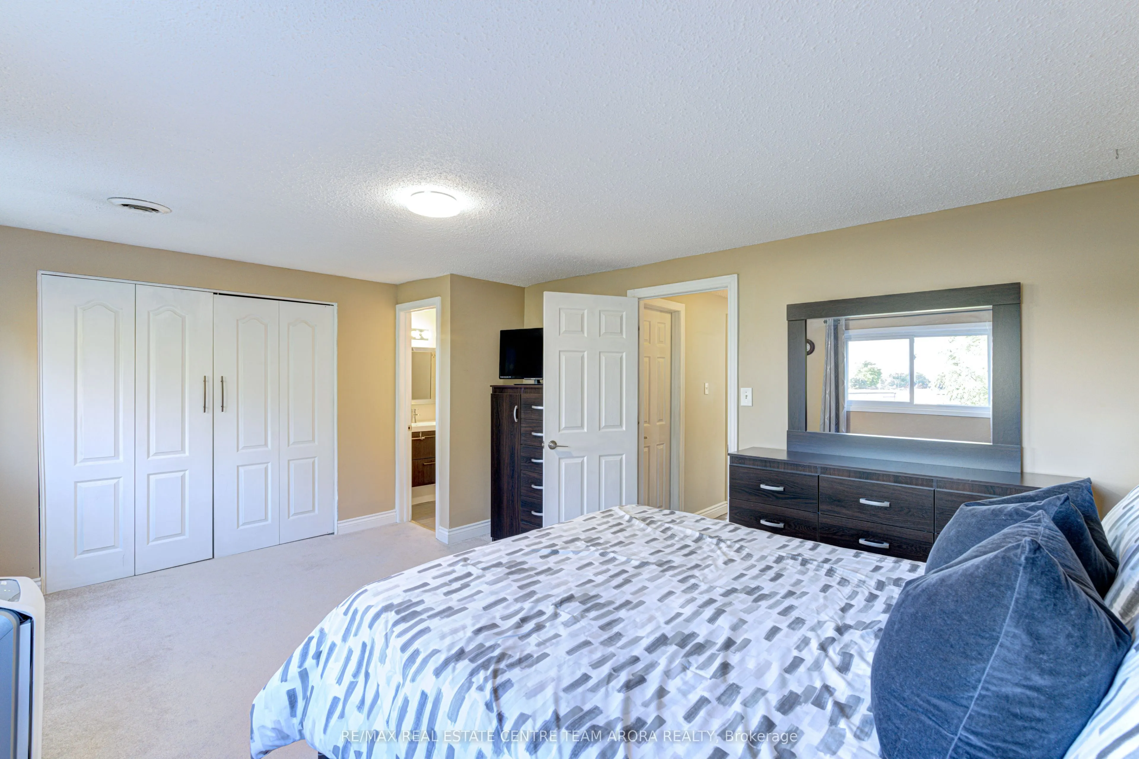 2050 Upper Middle Road, #81