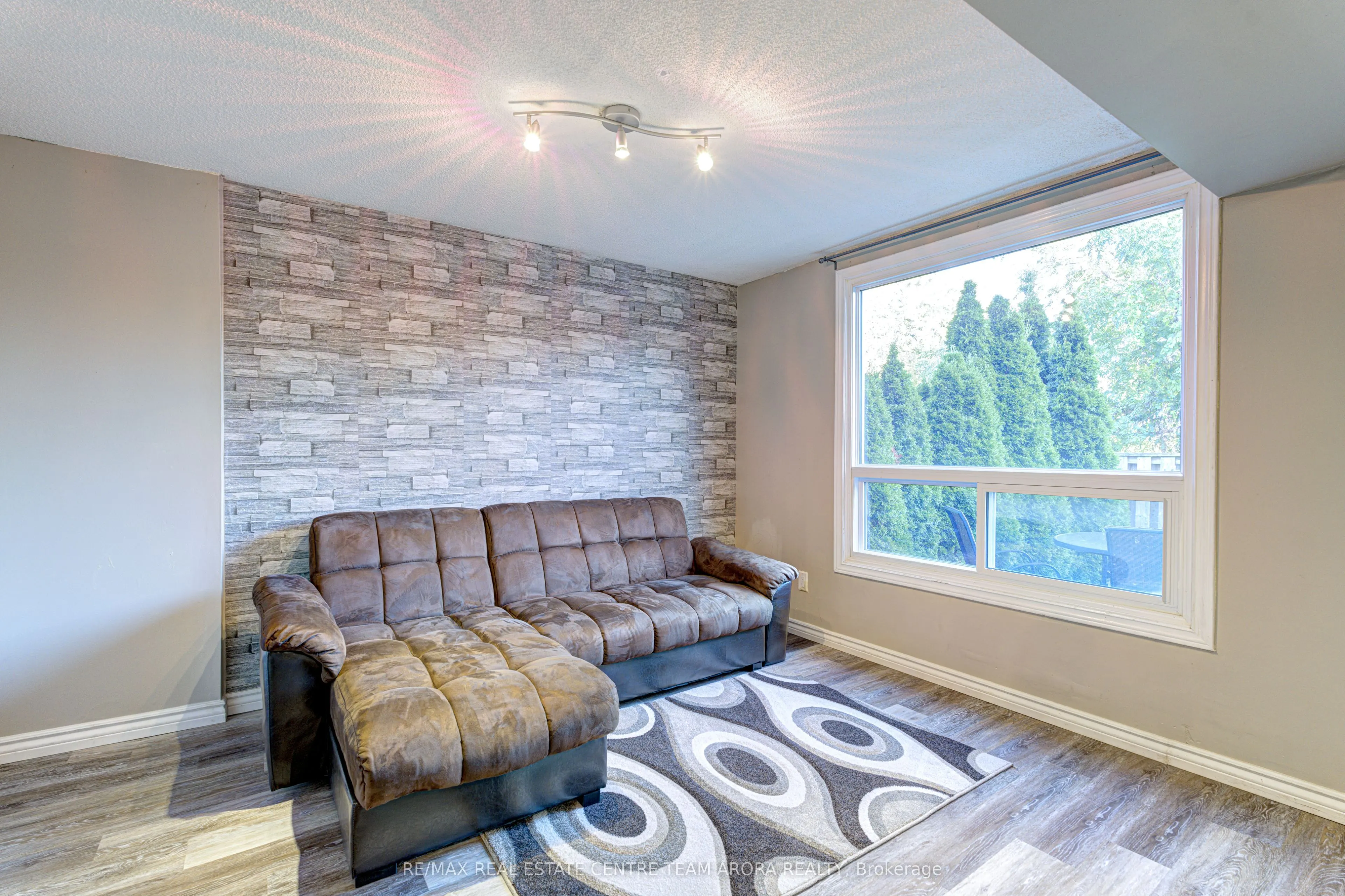 2050 Upper Middle Road, #81