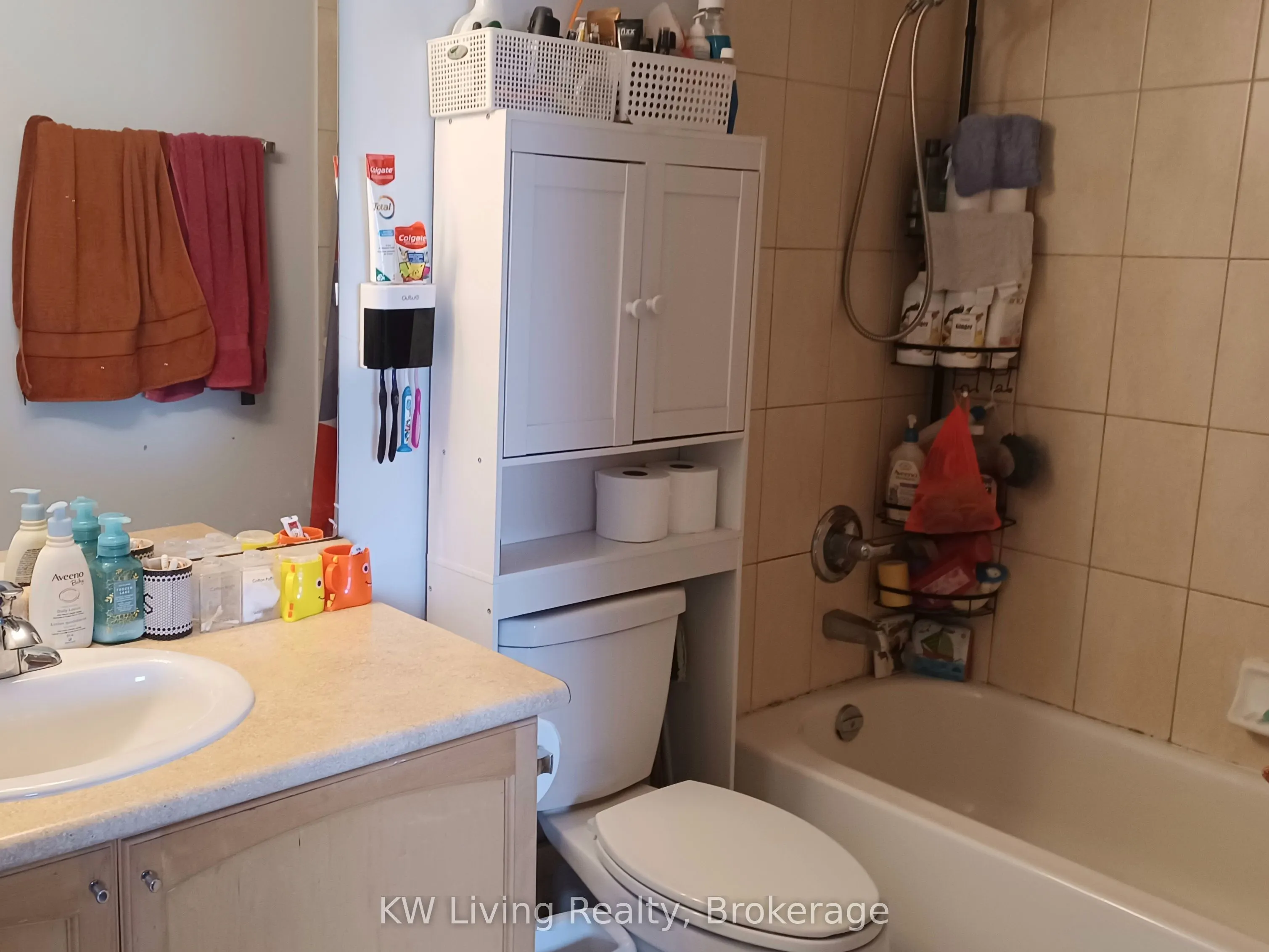 60 Heintzman Street, #632