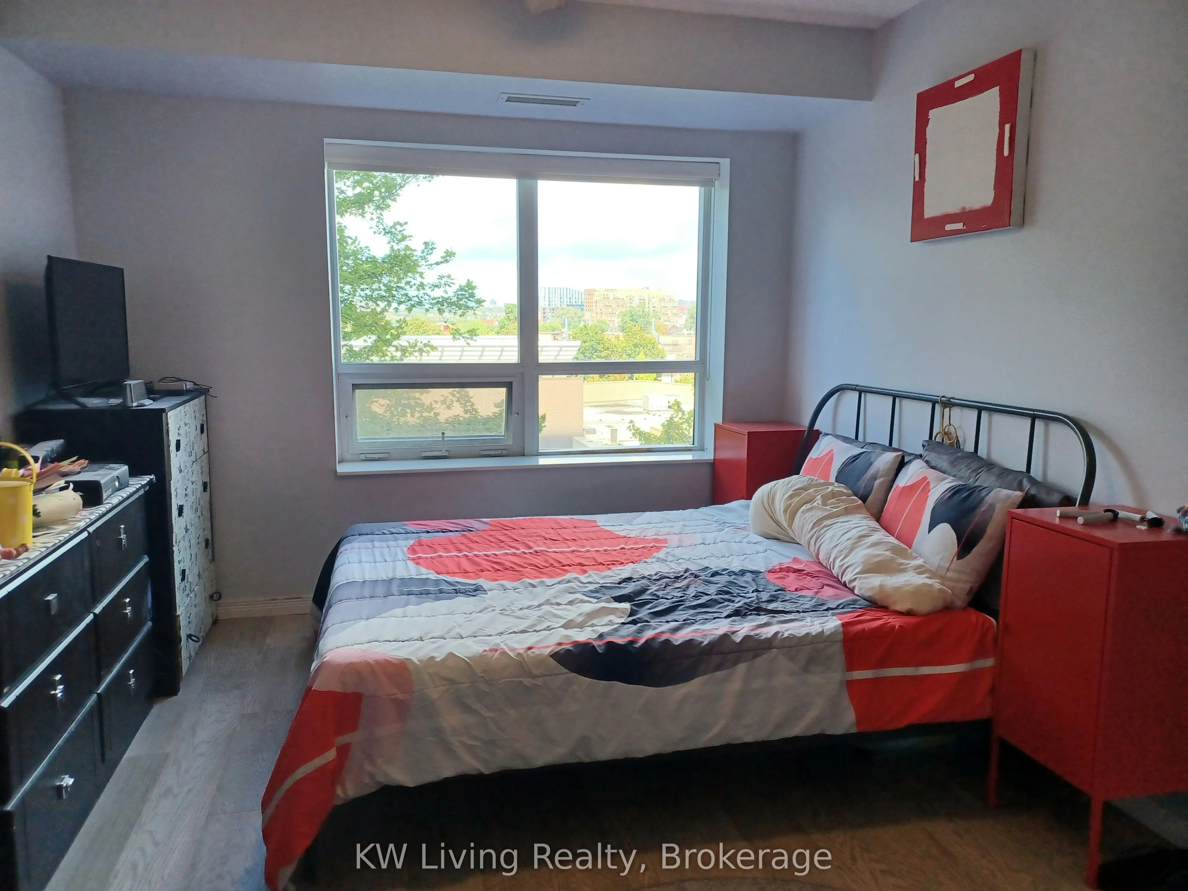 60 Heintzman Street, #632