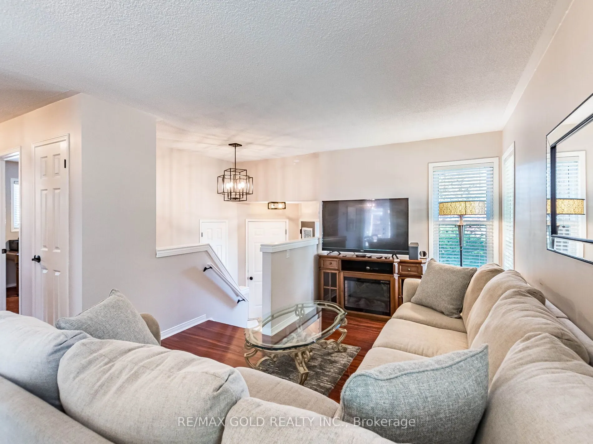 98 Springview Drive