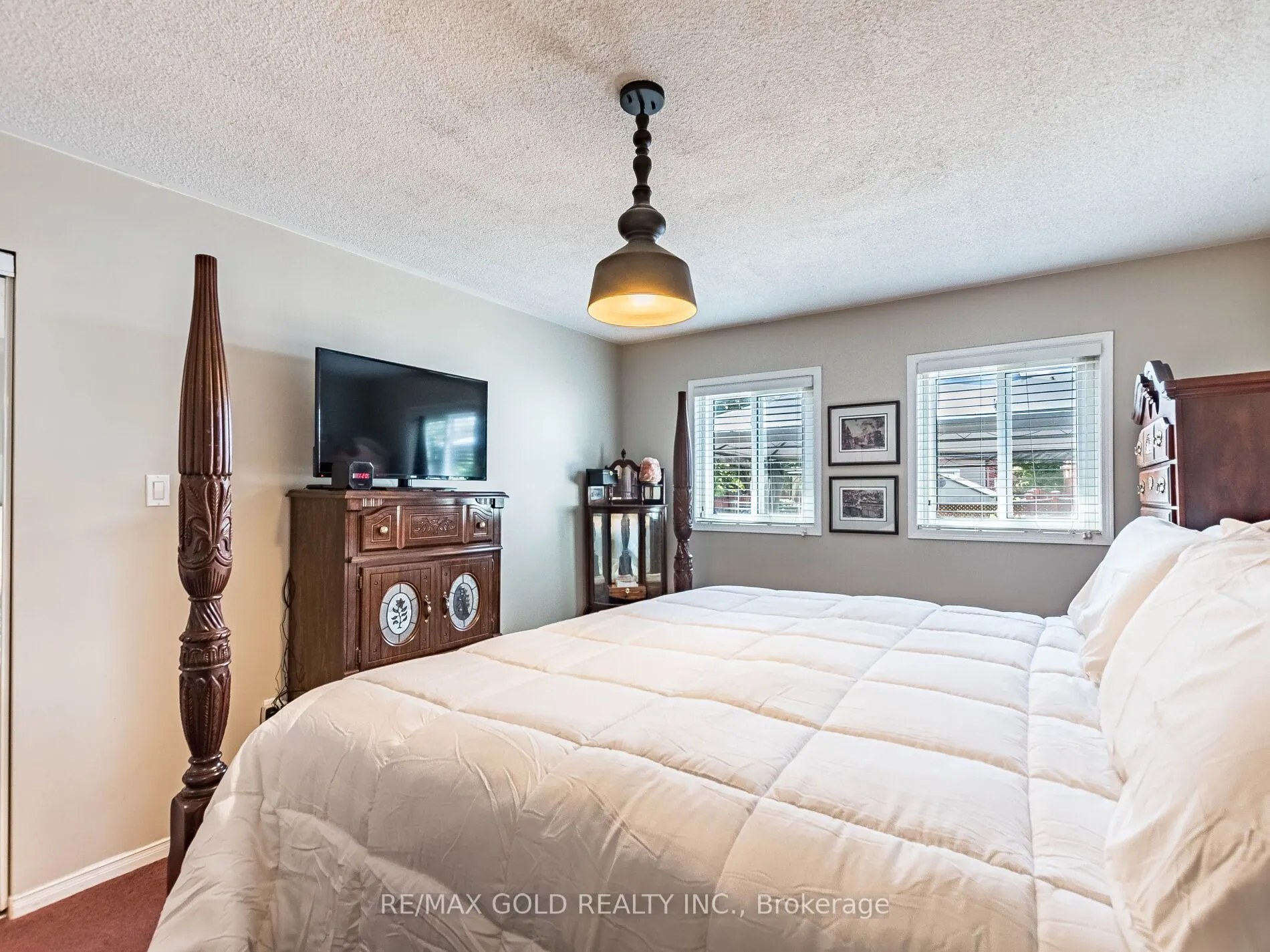 98 Springview Drive