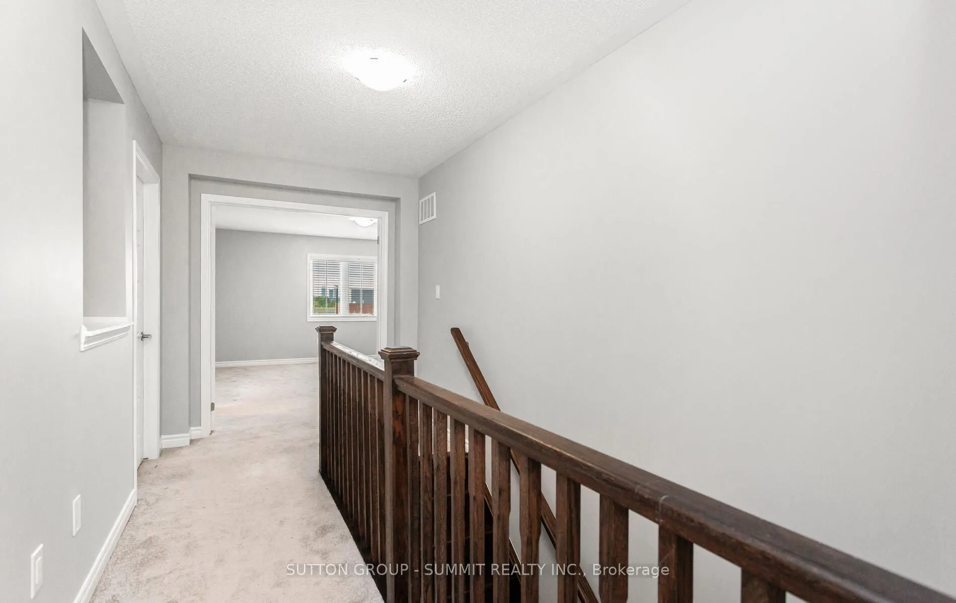 897 Ash Gate