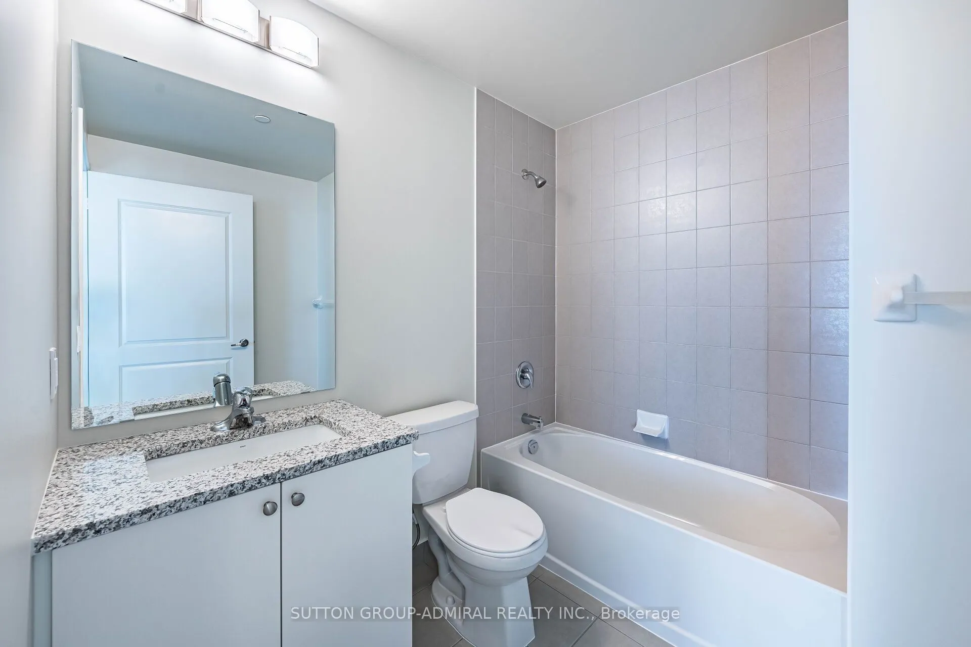 38 Annie Craig Drive, #4905