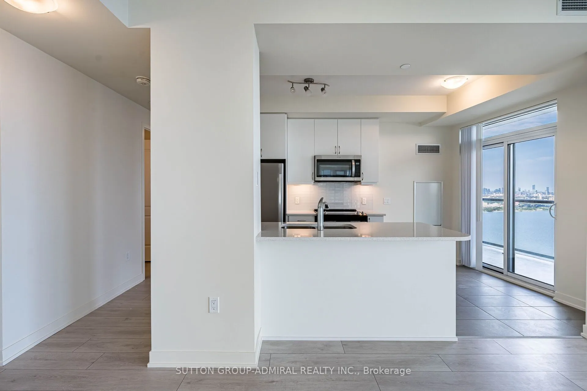 38 Annie Craig Drive, #4905