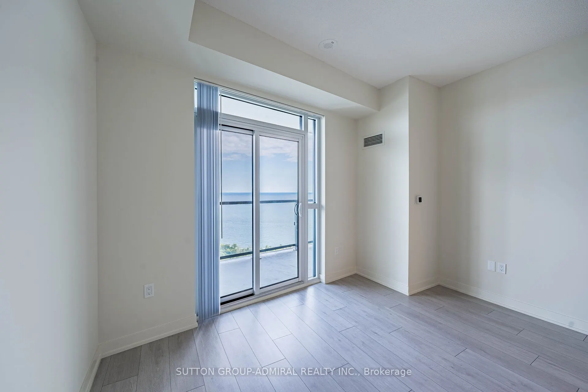 38 Annie Craig Drive, #4905