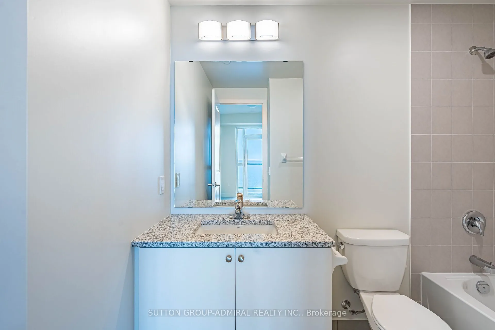 38 Annie Craig Drive, #4905