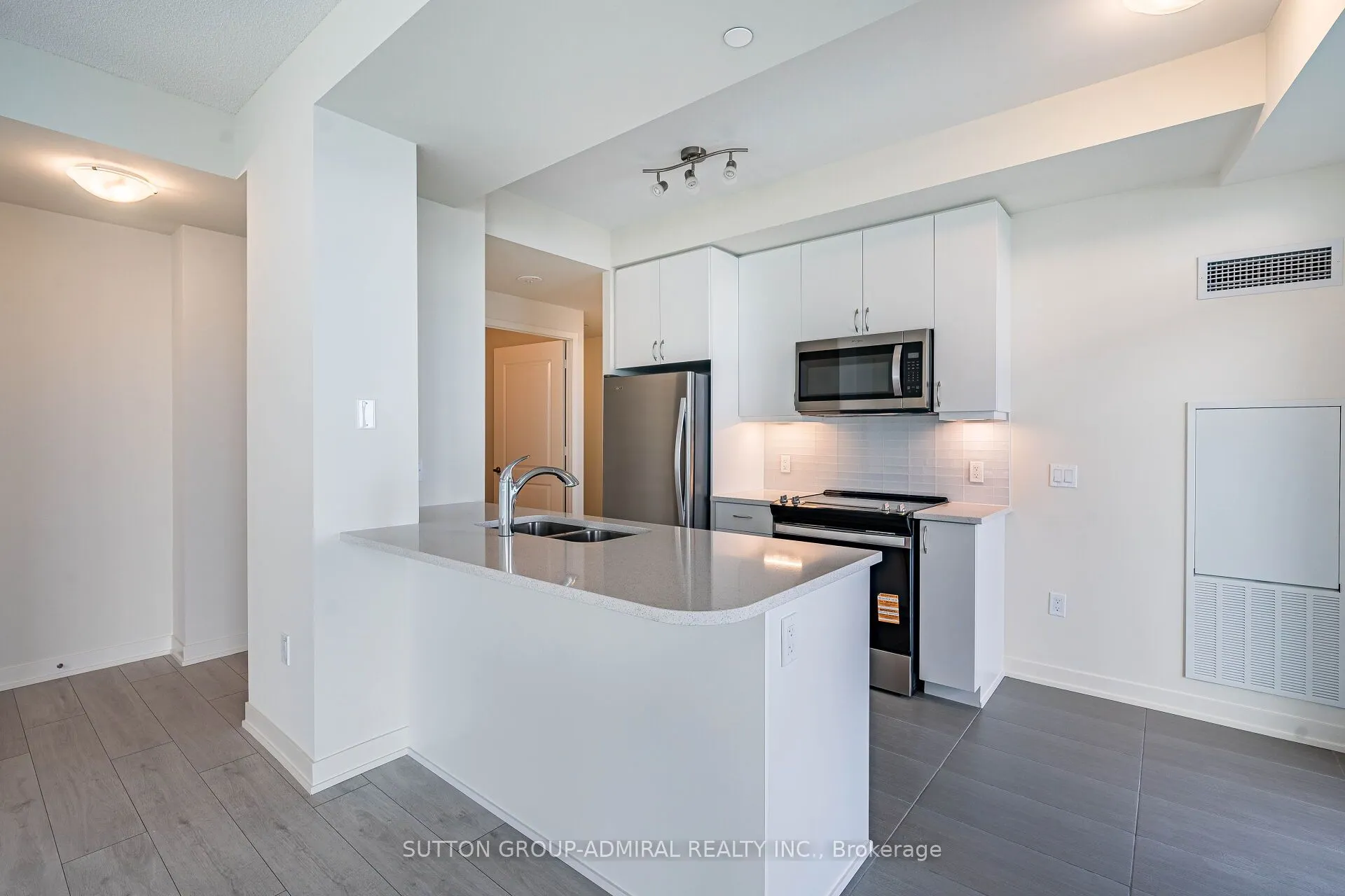 38 Annie Craig Drive, #4905