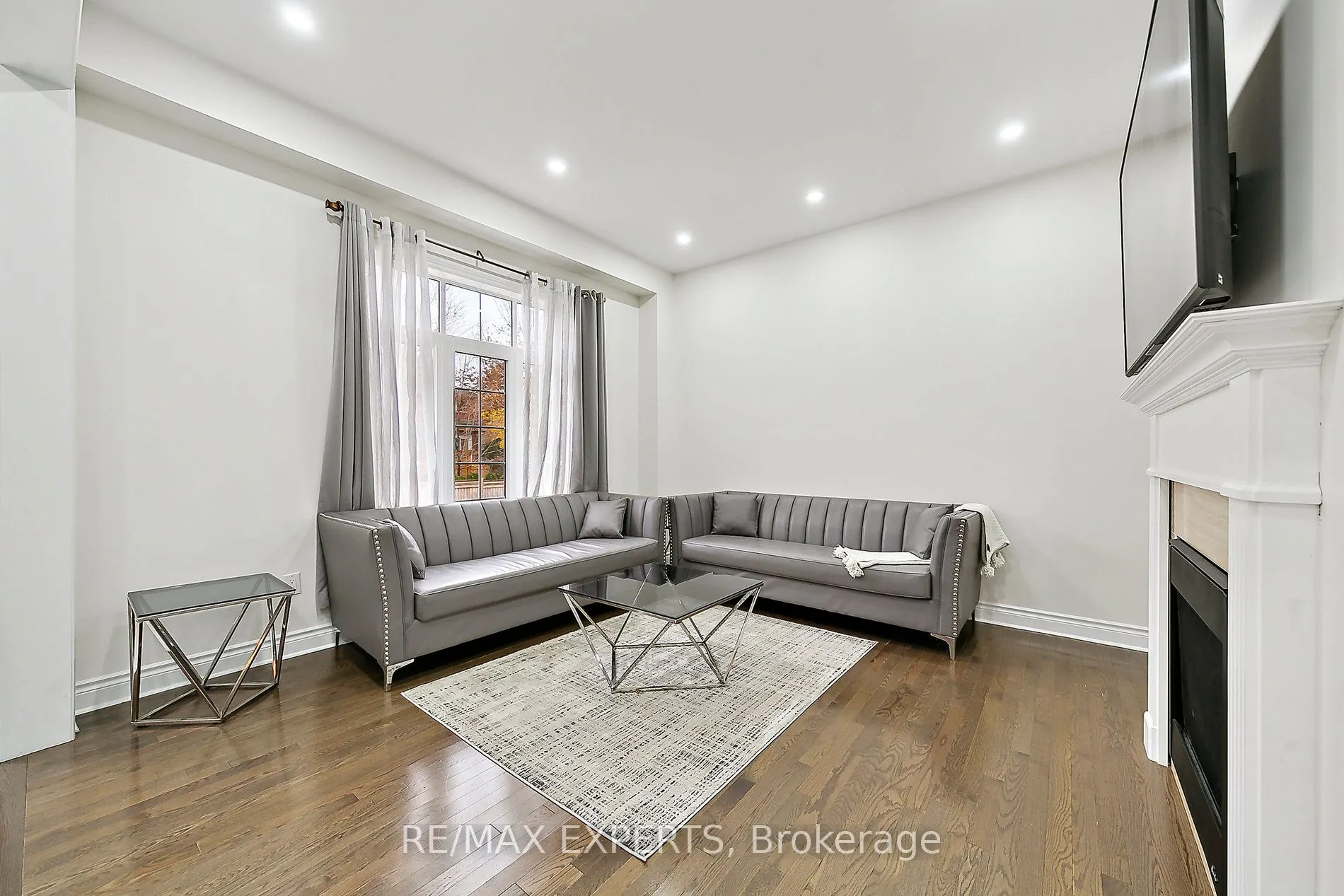 17 Monarch Drive
