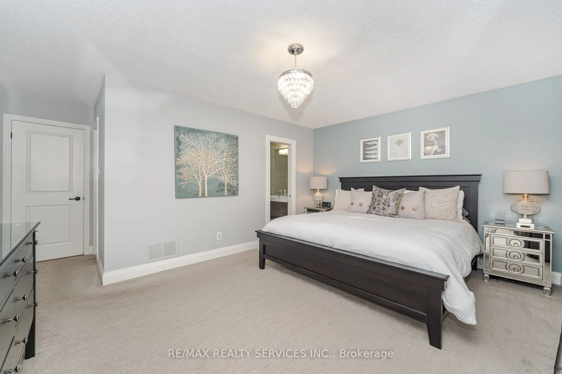 33 Carnforth Drive