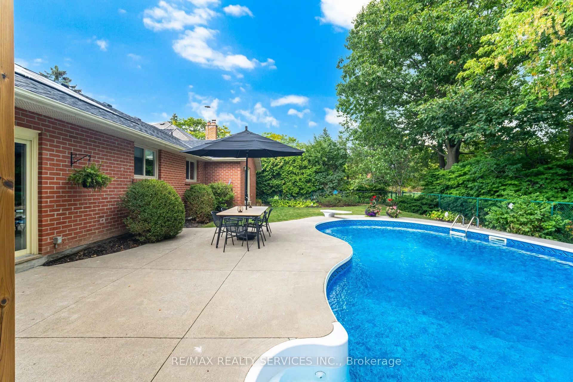 33 Carnforth Drive